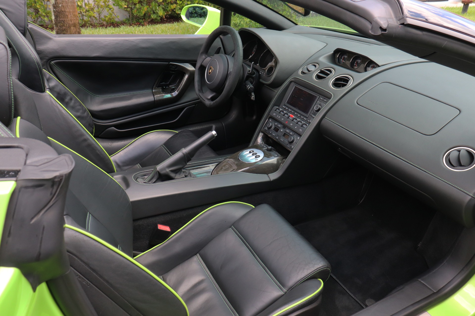 Used-2006-Lamborghini-Gallardo-Spyder
