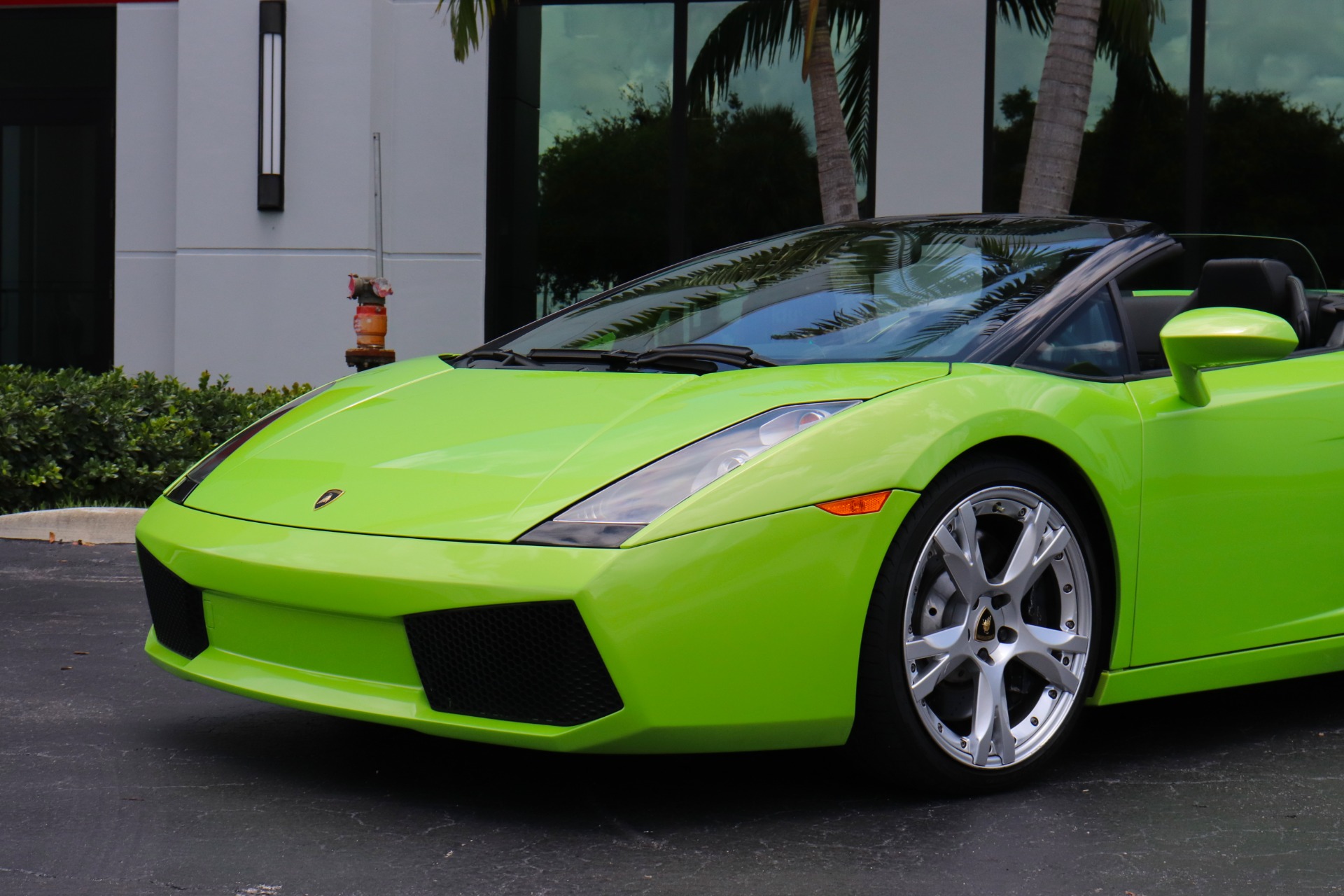 Used-2006-Lamborghini-Gallardo-Spyder