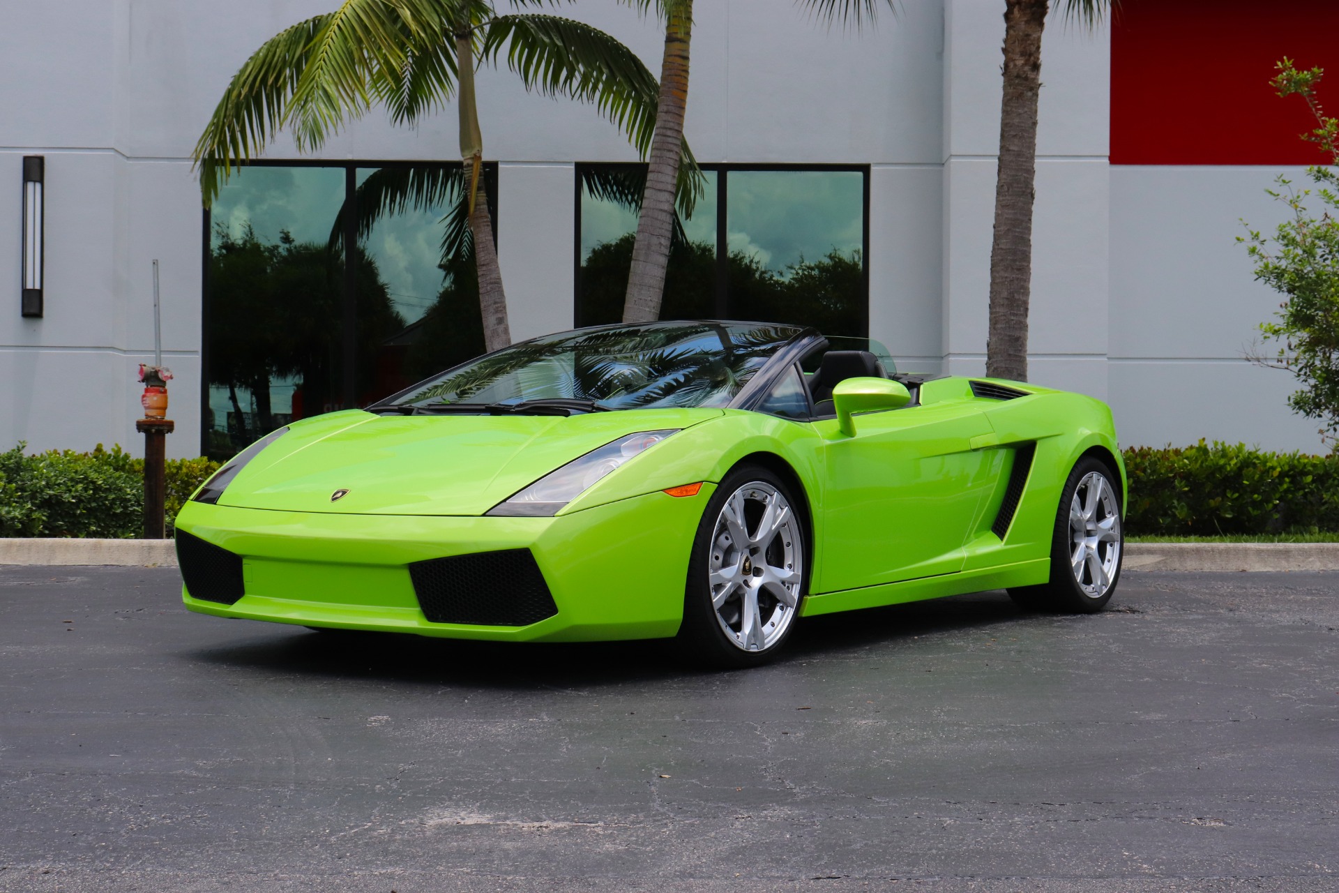 Used-2006-Lamborghini-Gallardo-Spyder