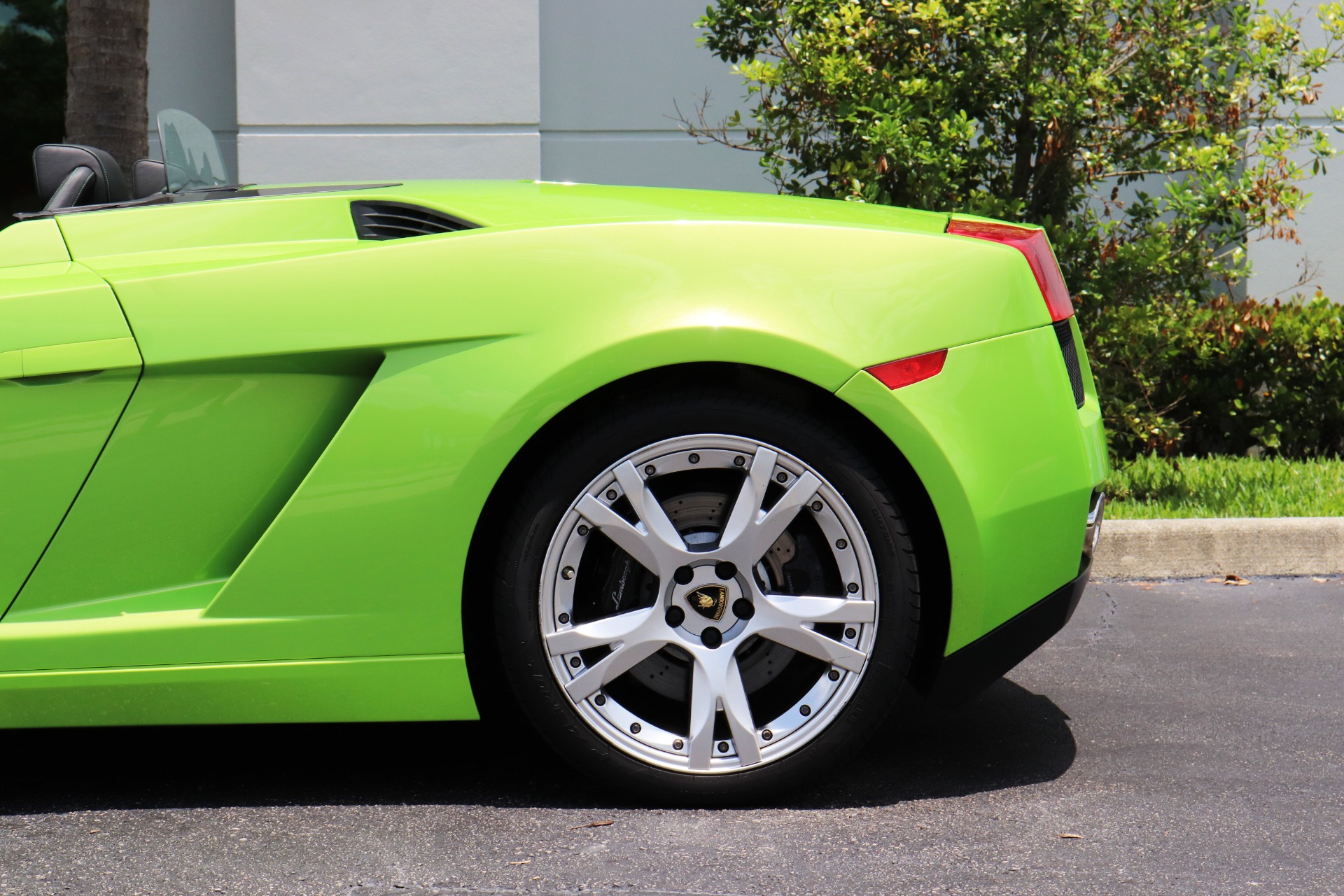 Used-2006-Lamborghini-Gallardo-Spyder