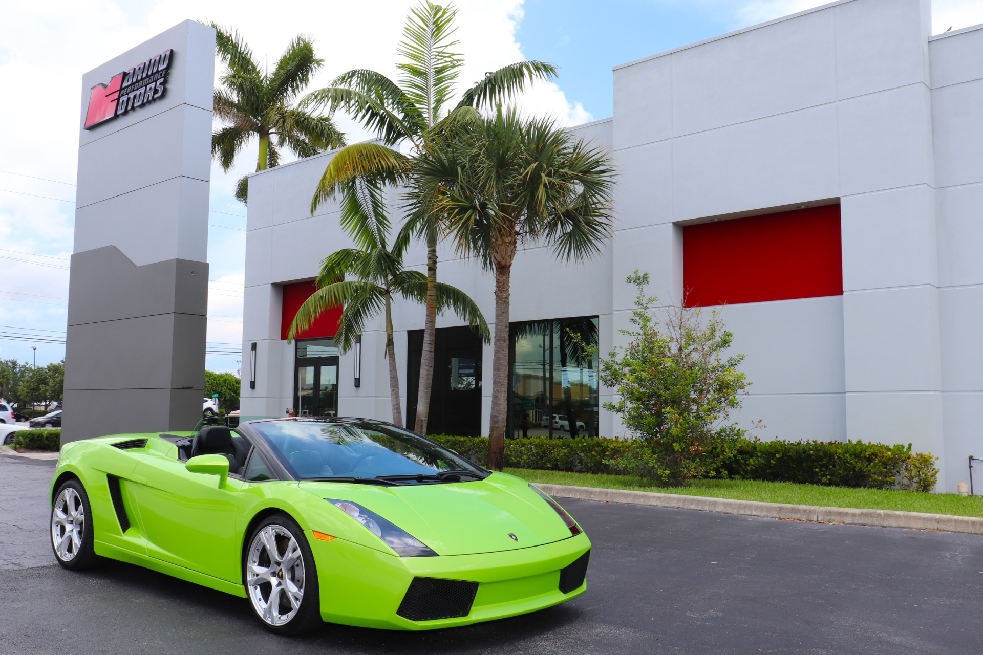 Used-2006-Lamborghini-Gallardo-Spyder