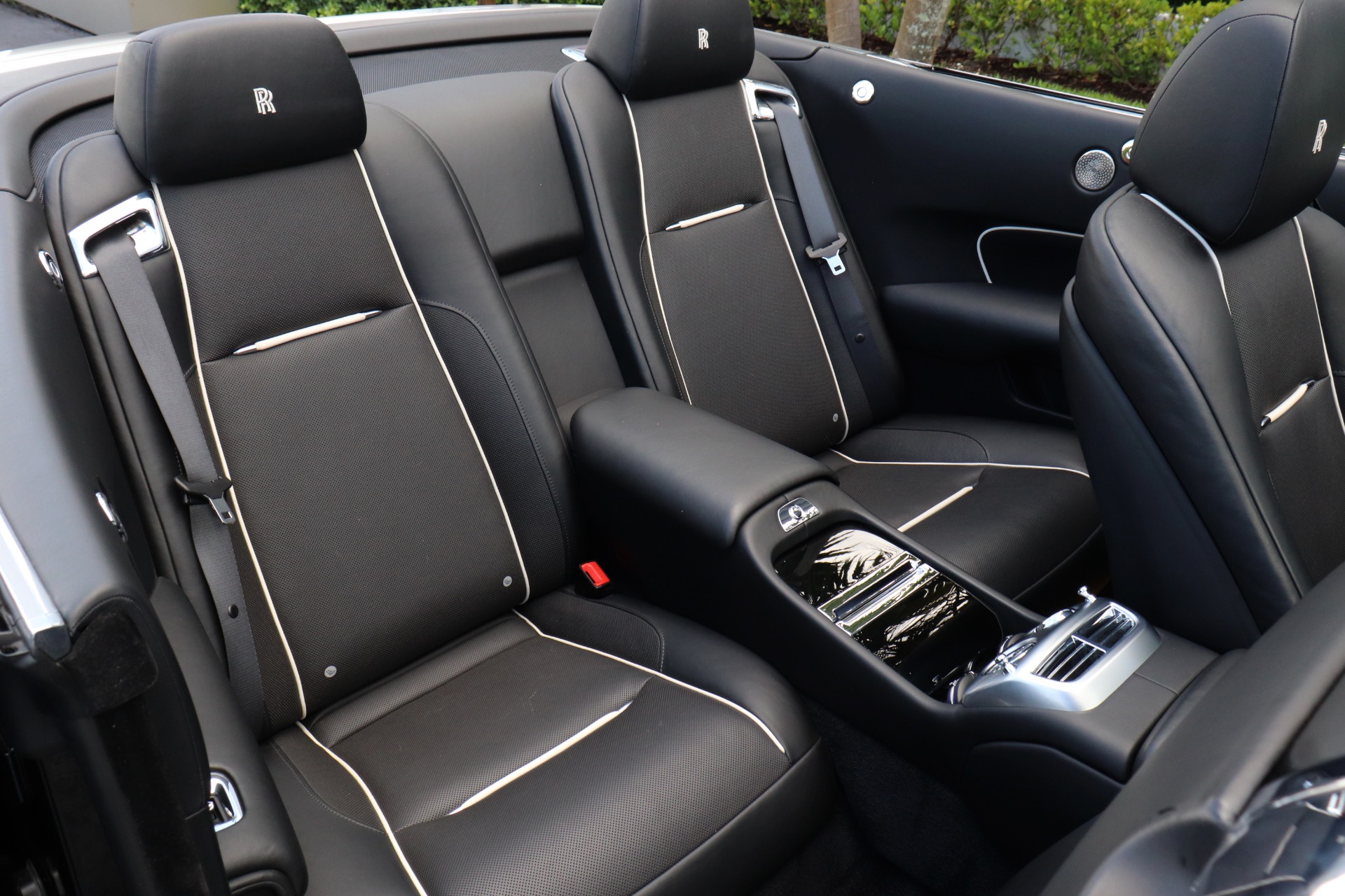 Used-2017-Rolls-Royce-Dawn