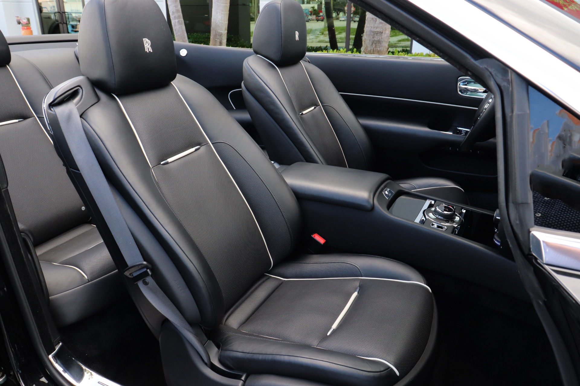 Used-2017-Rolls-Royce-Dawn