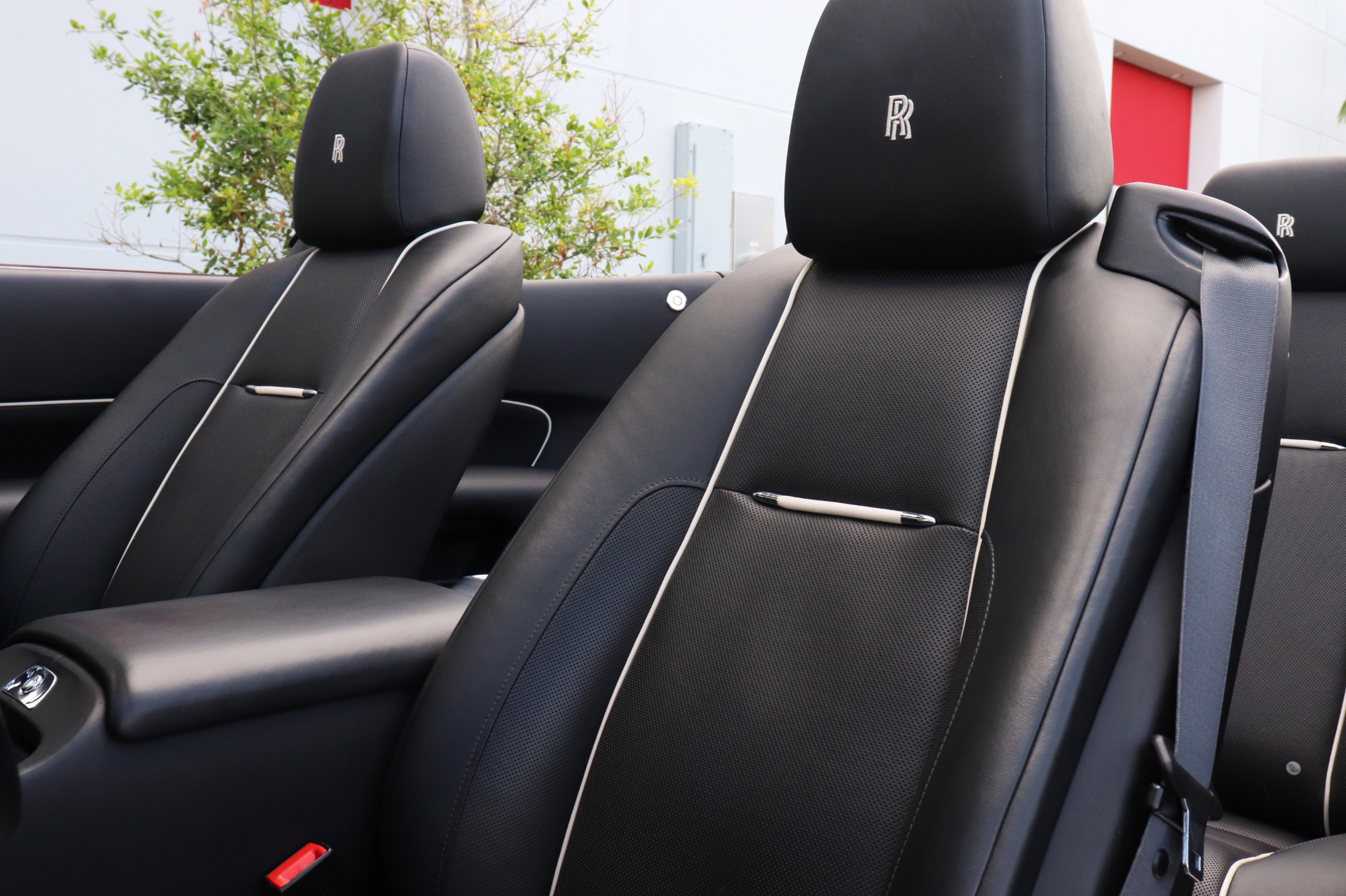 Used-2017-Rolls-Royce-Dawn