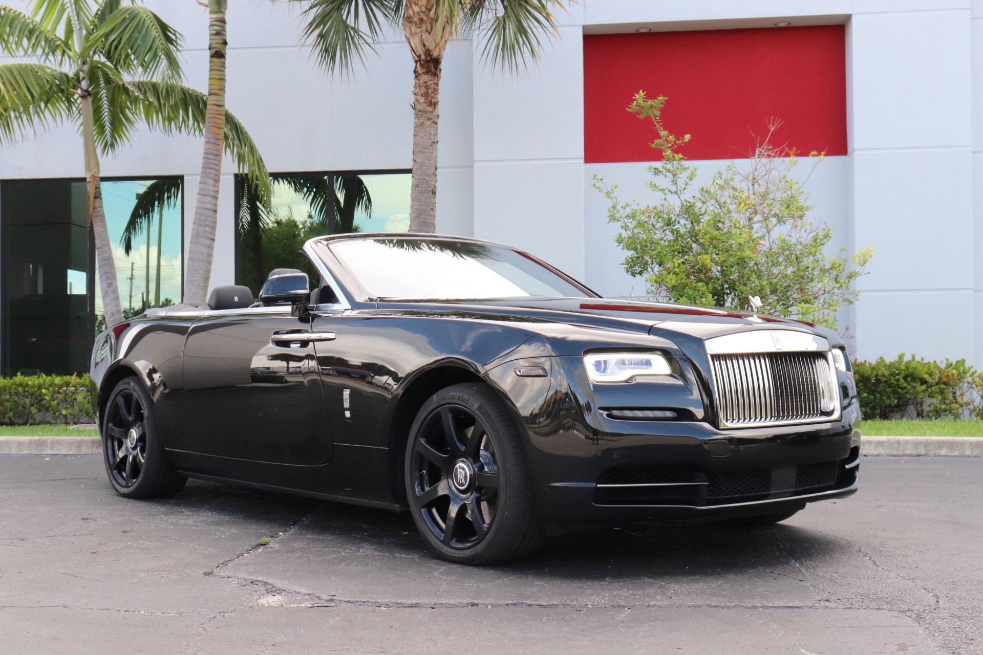 Used-2017-Rolls-Royce-Dawn