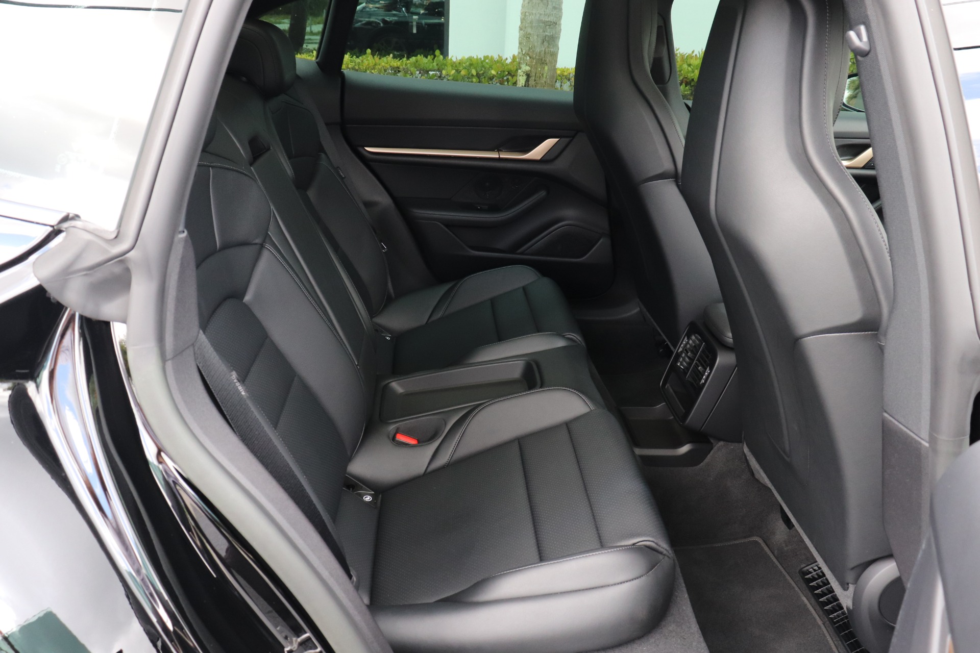 Used-2023-Porsche-Taycan-4-Cross-Turismo