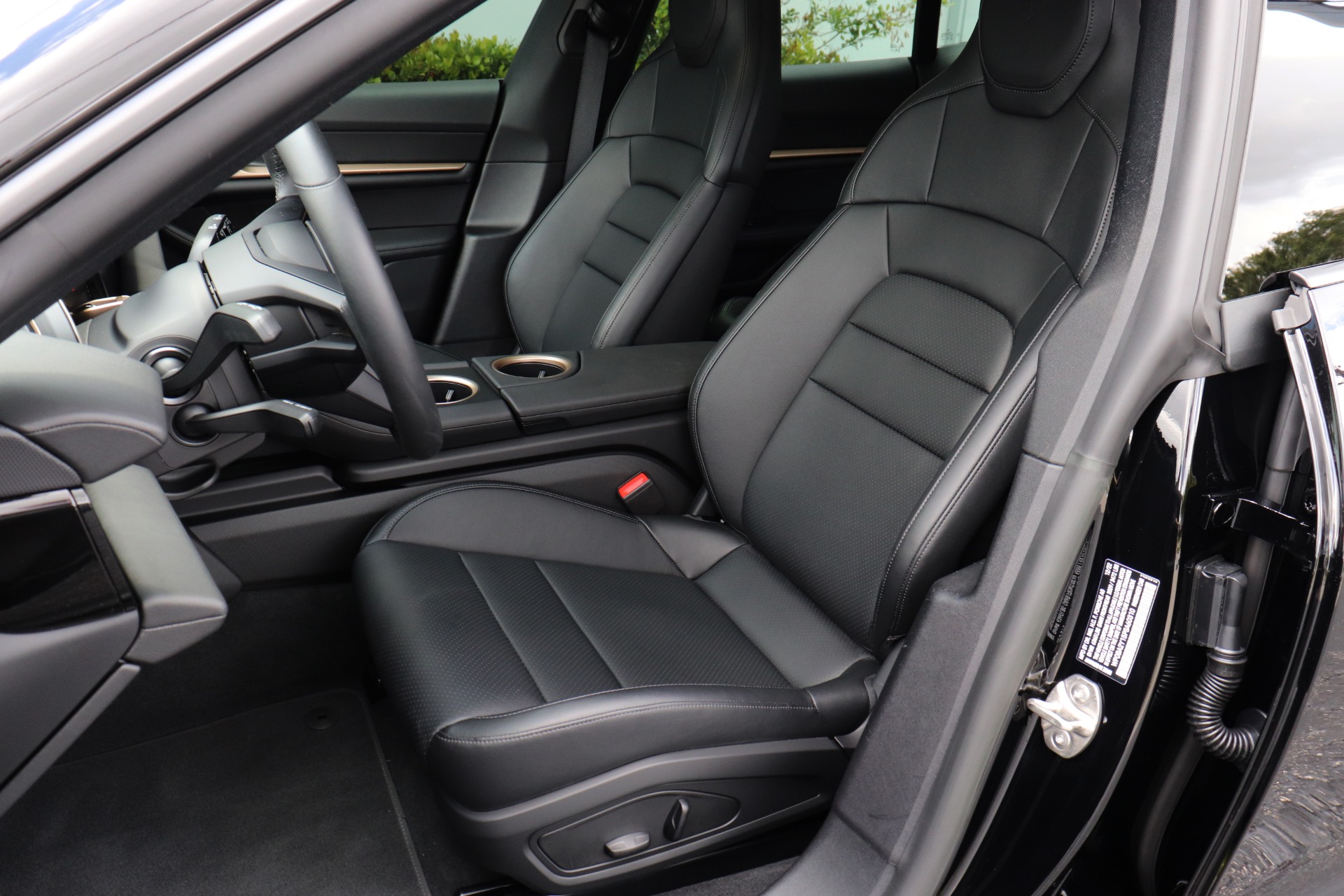 Used-2023-Porsche-Taycan-4-Cross-Turismo