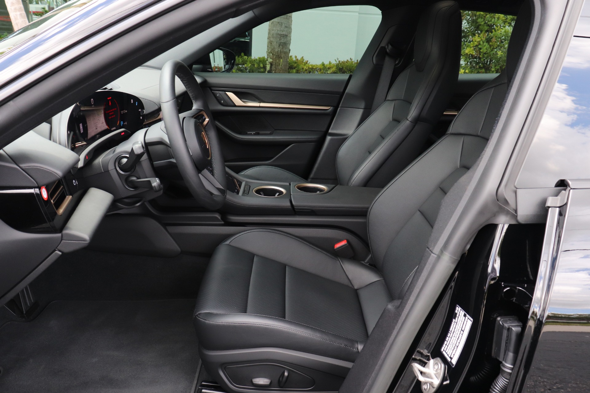 Used-2023-Porsche-Taycan-4-Cross-Turismo