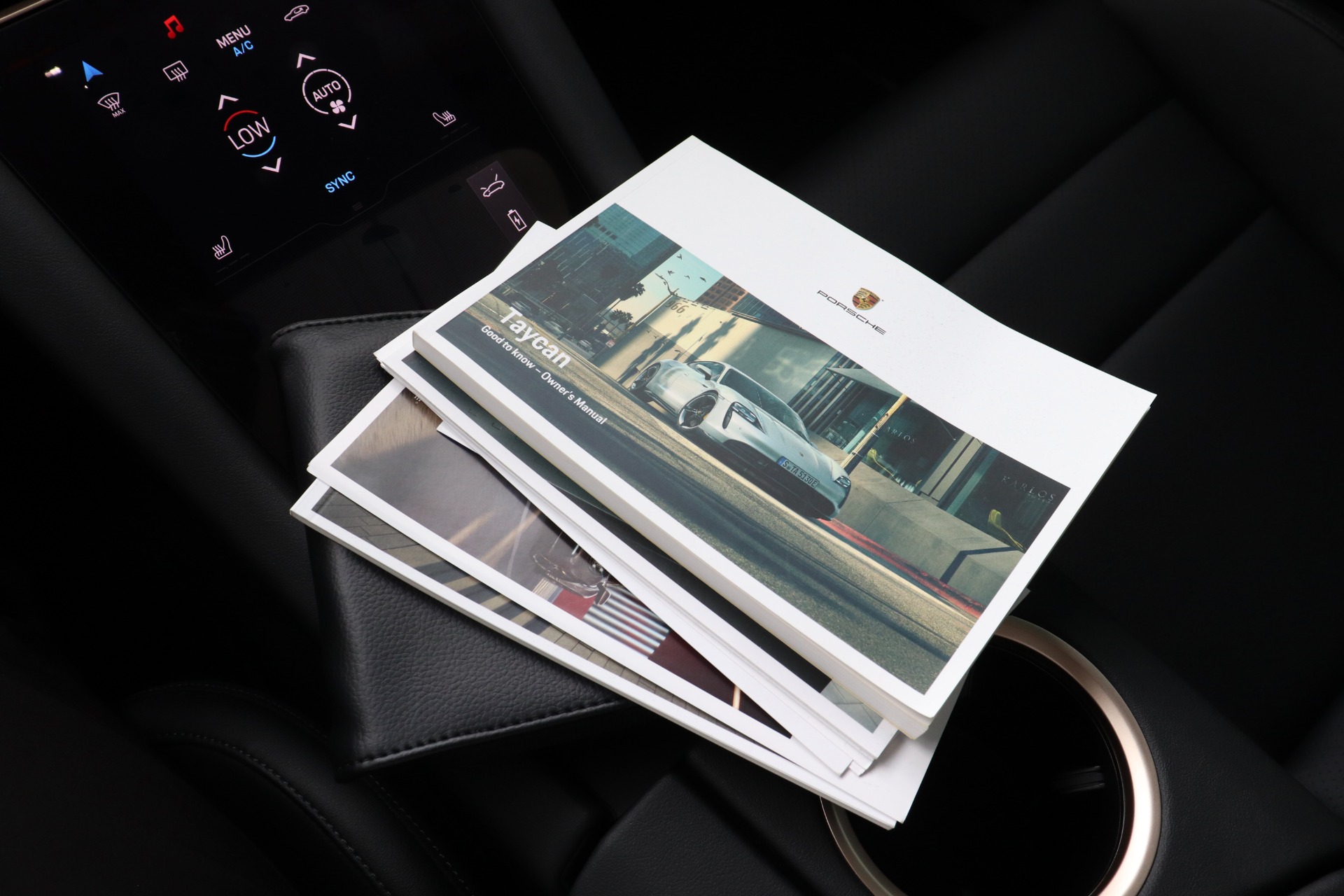 Used-2023-Porsche-Taycan-4-Cross-Turismo