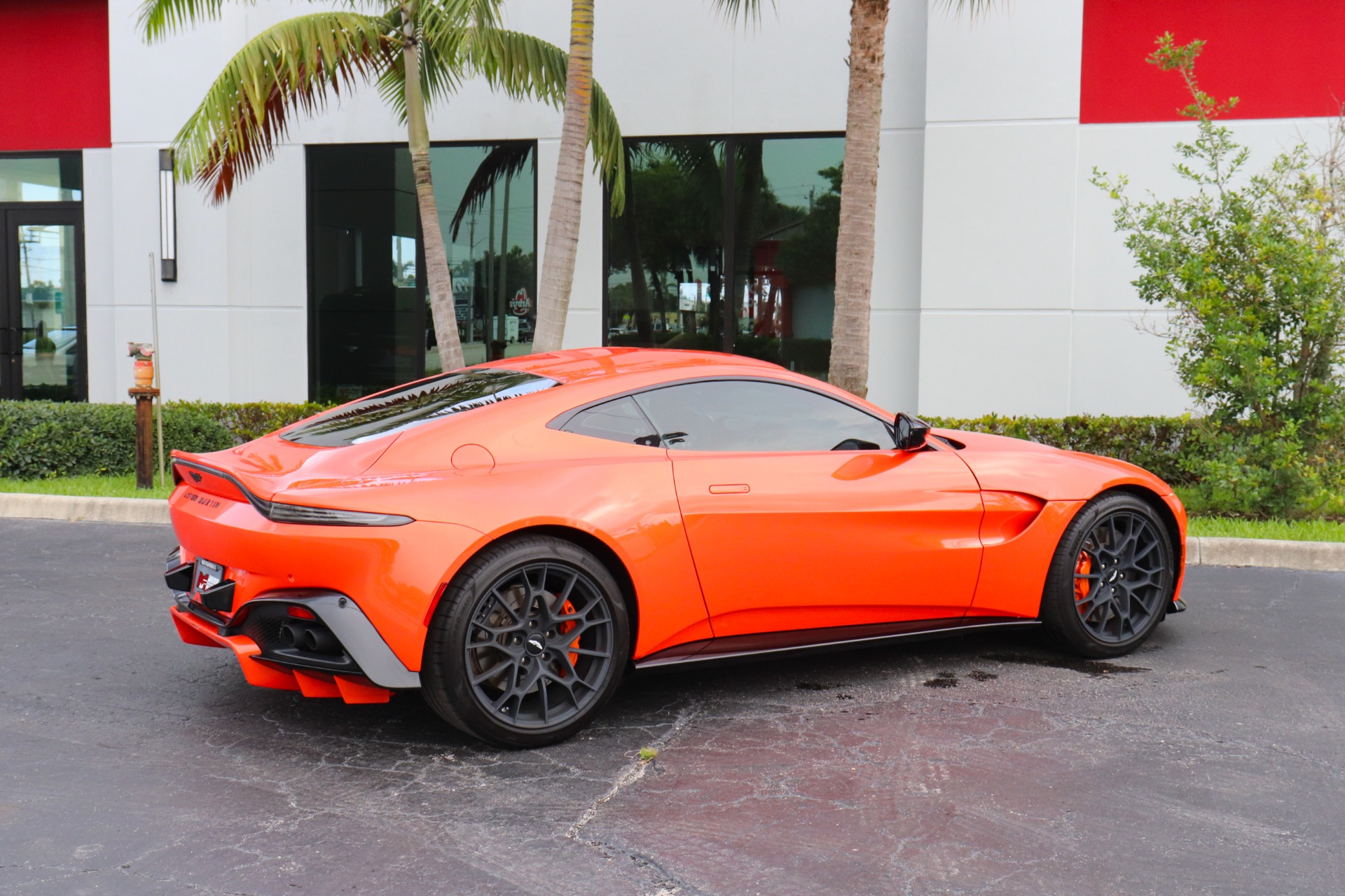 Used-2022-Aston-Martin-Vantage