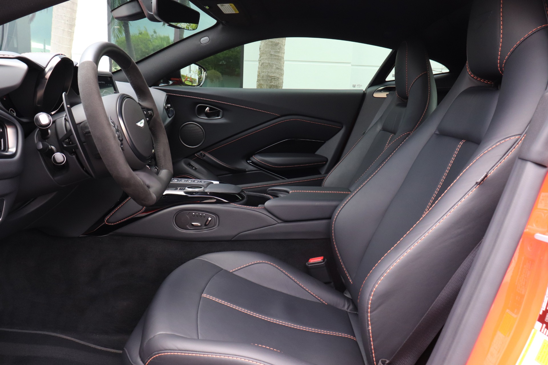 Used-2022-Aston-Martin-Vantage