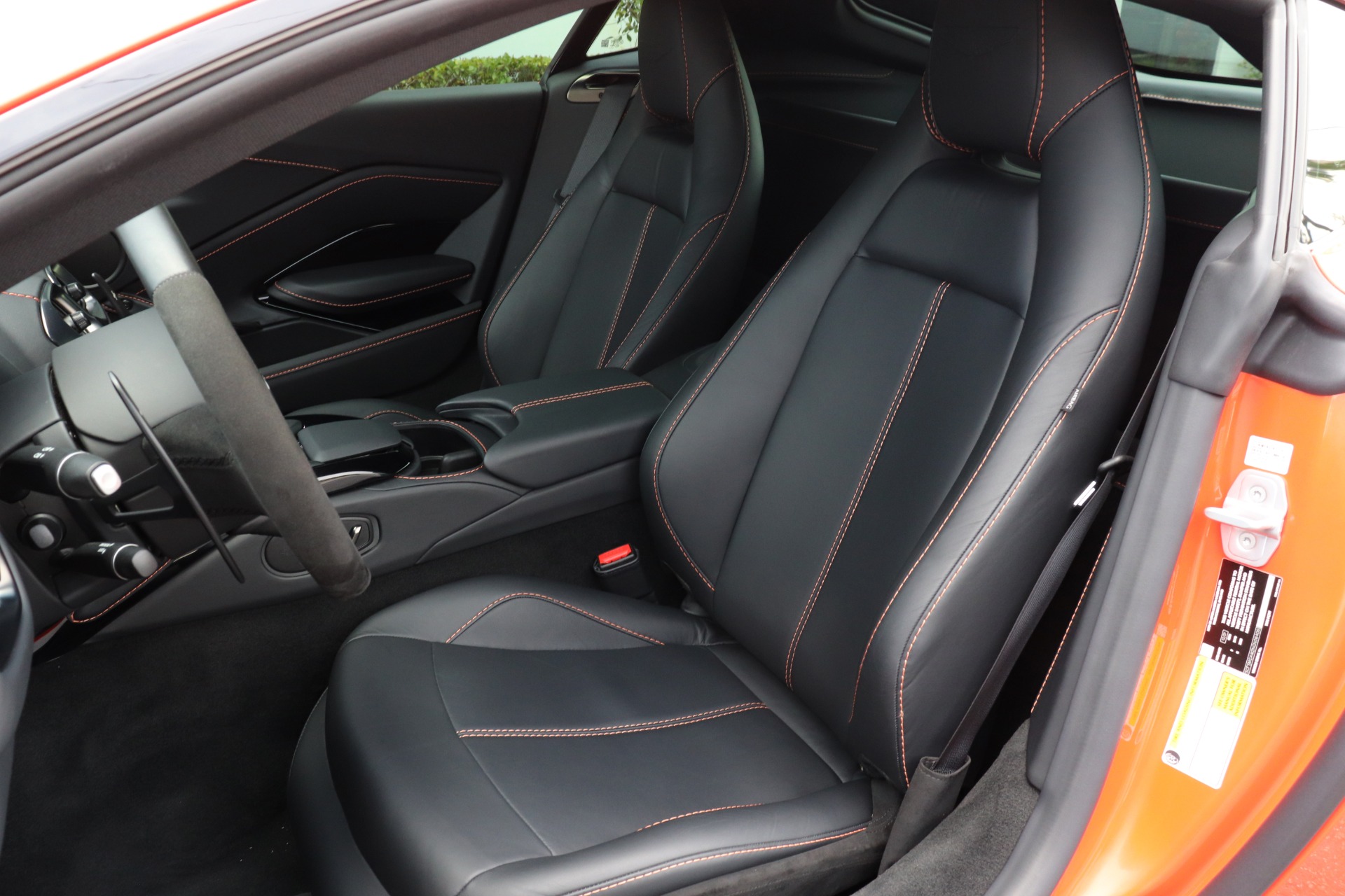 Used-2022-Aston-Martin-Vantage