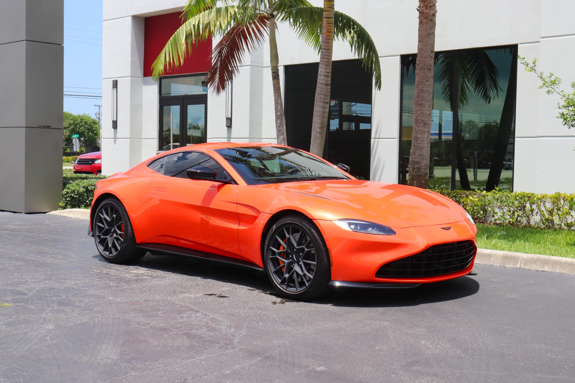 Used-2022-Aston-Martin-Vantage