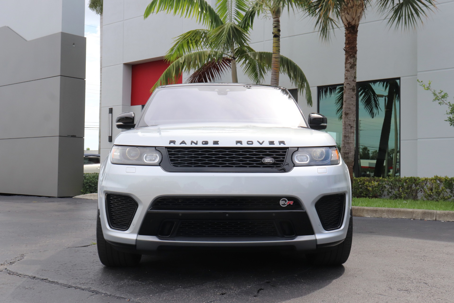 Used-2017-Land-Rover-Range-Rover-Sport-SVR