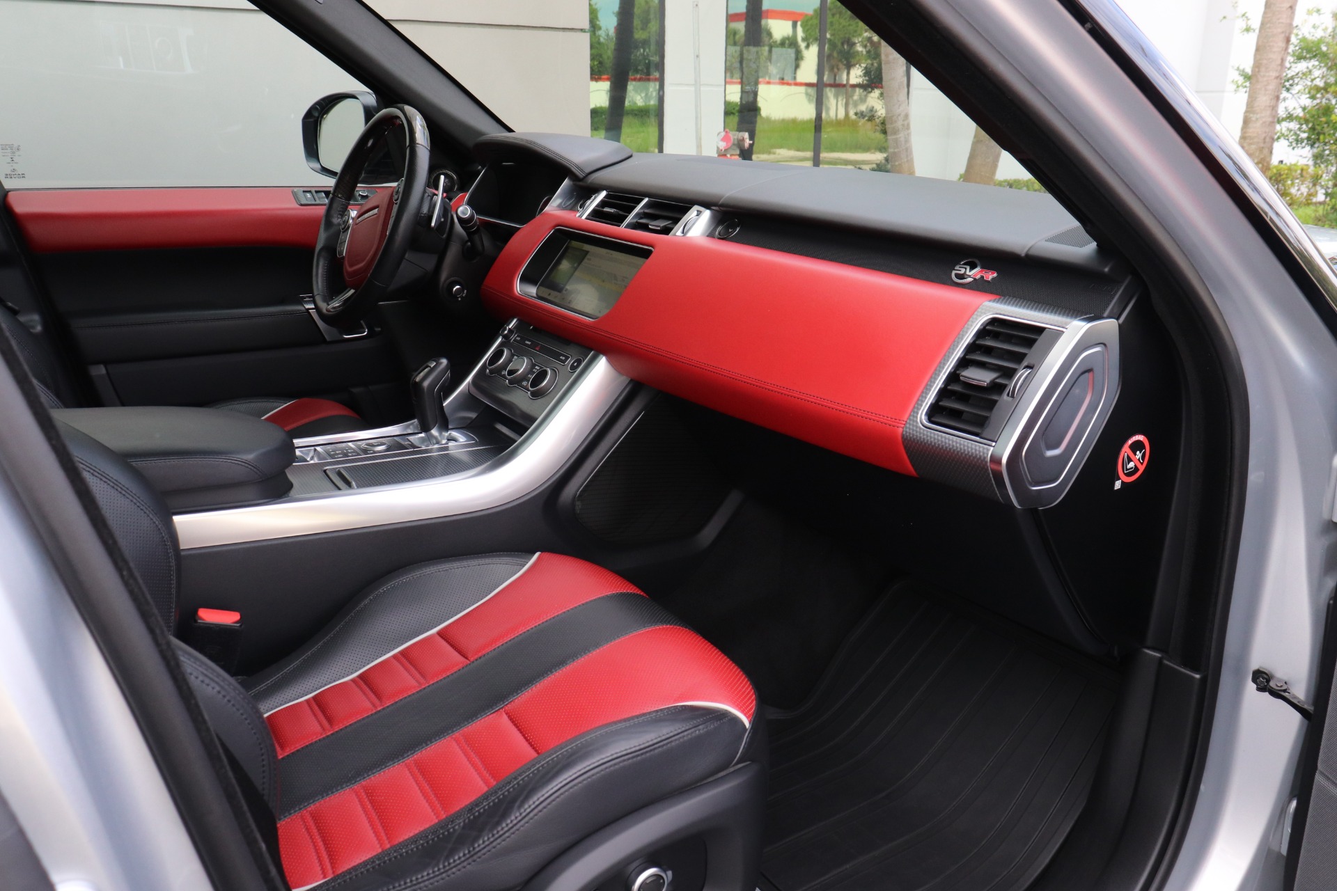 Used-2017-Land-Rover-Range-Rover-Sport-SVR