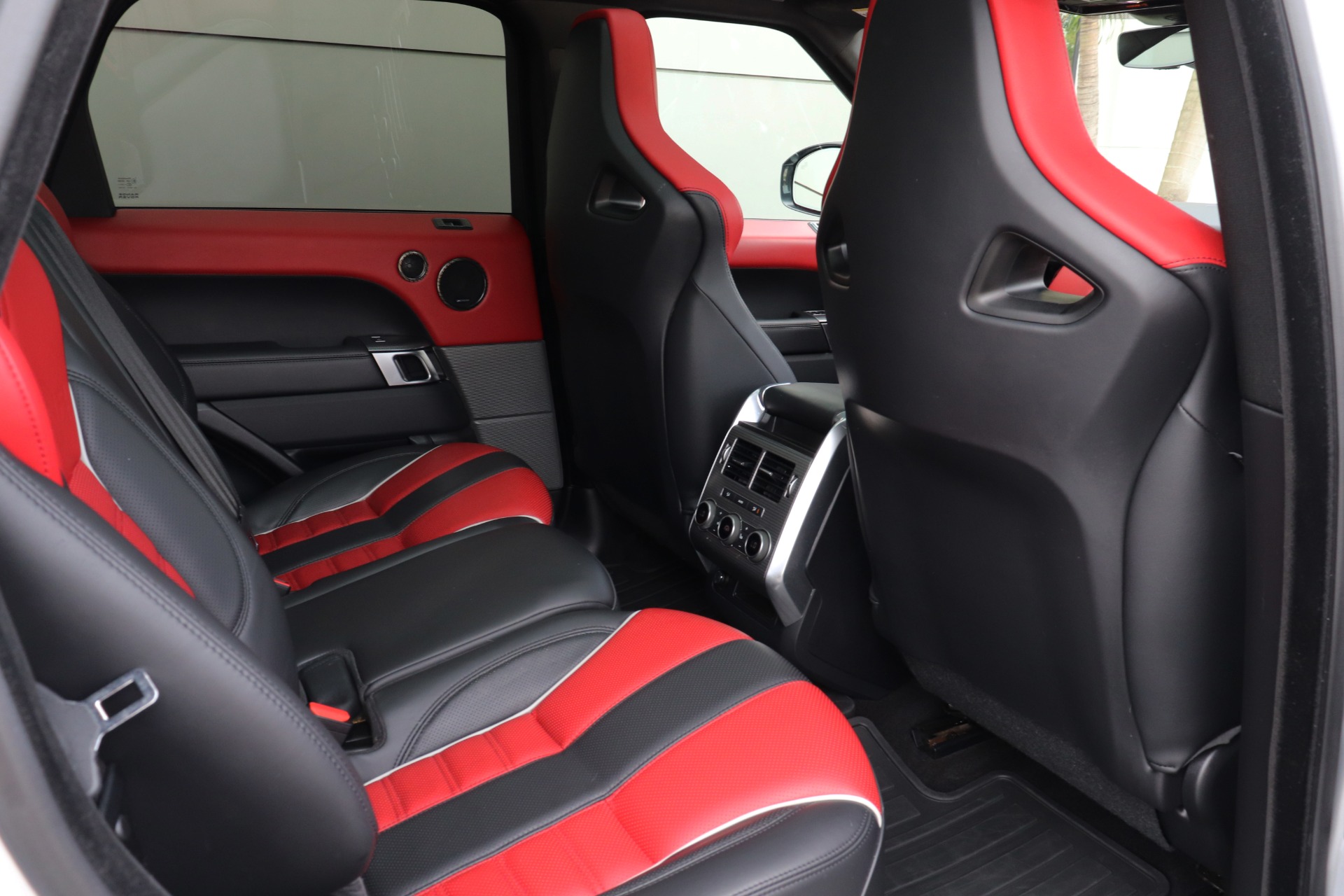 Used-2017-Land-Rover-Range-Rover-Sport-SVR