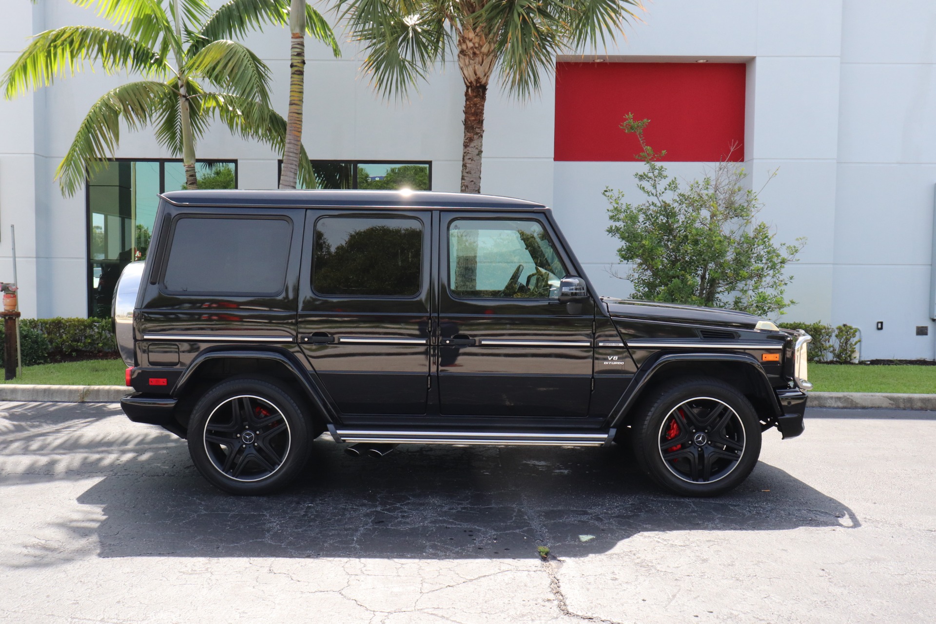 Used-2017-Mercedes-Benz-G-Class-AMG-G-63