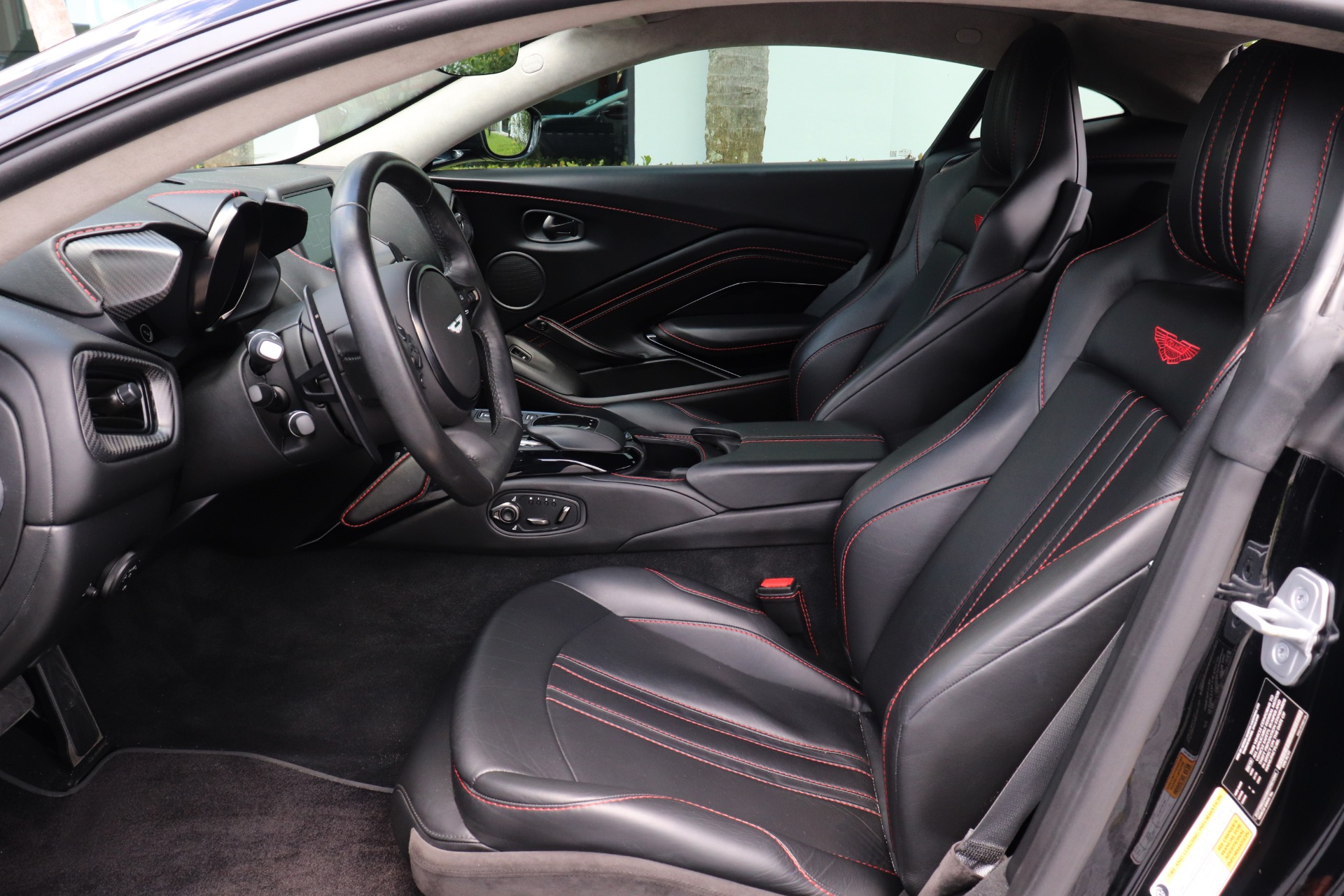 Used-2019-Aston-Martin-Vantage