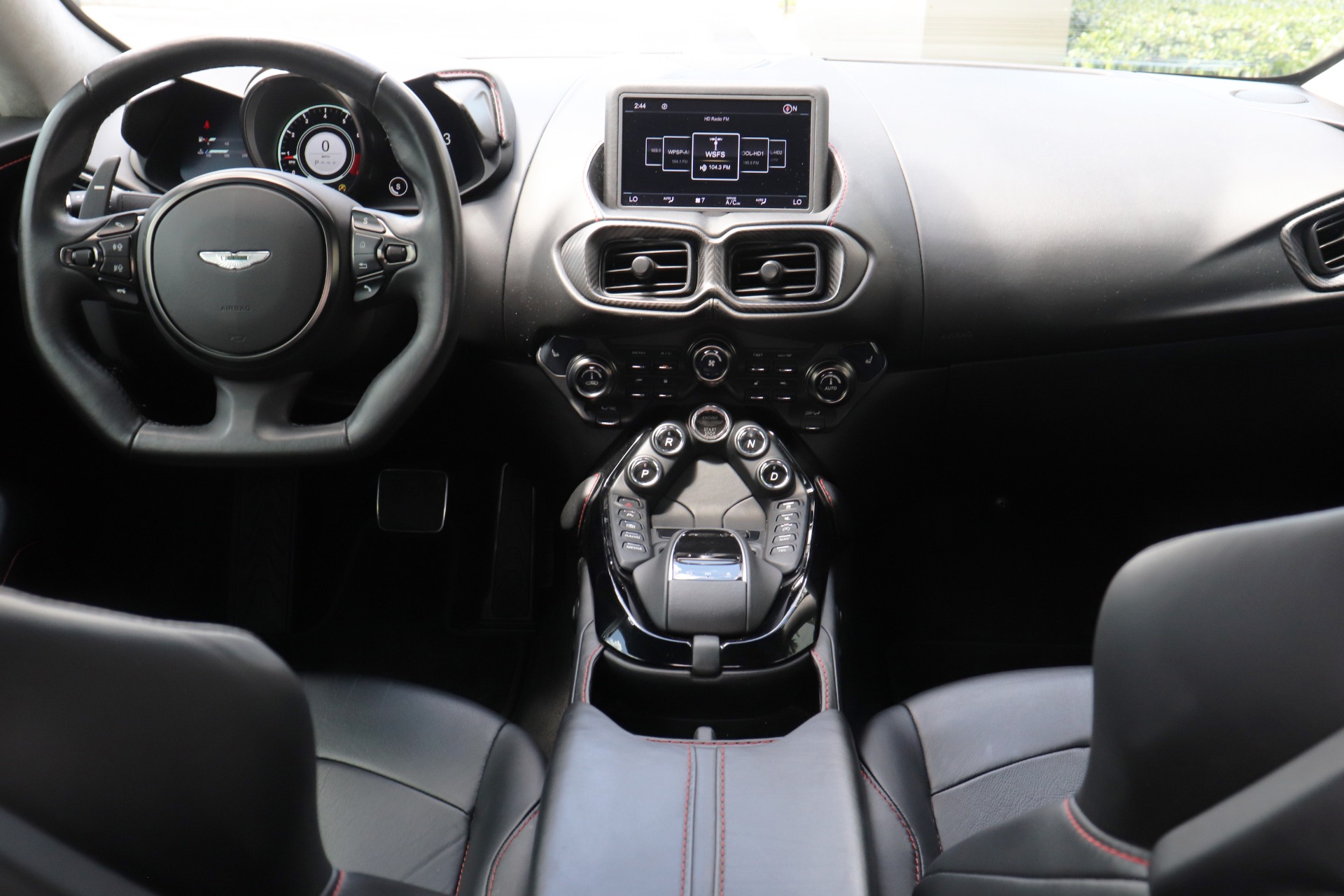 Used-2019-Aston-Martin-Vantage