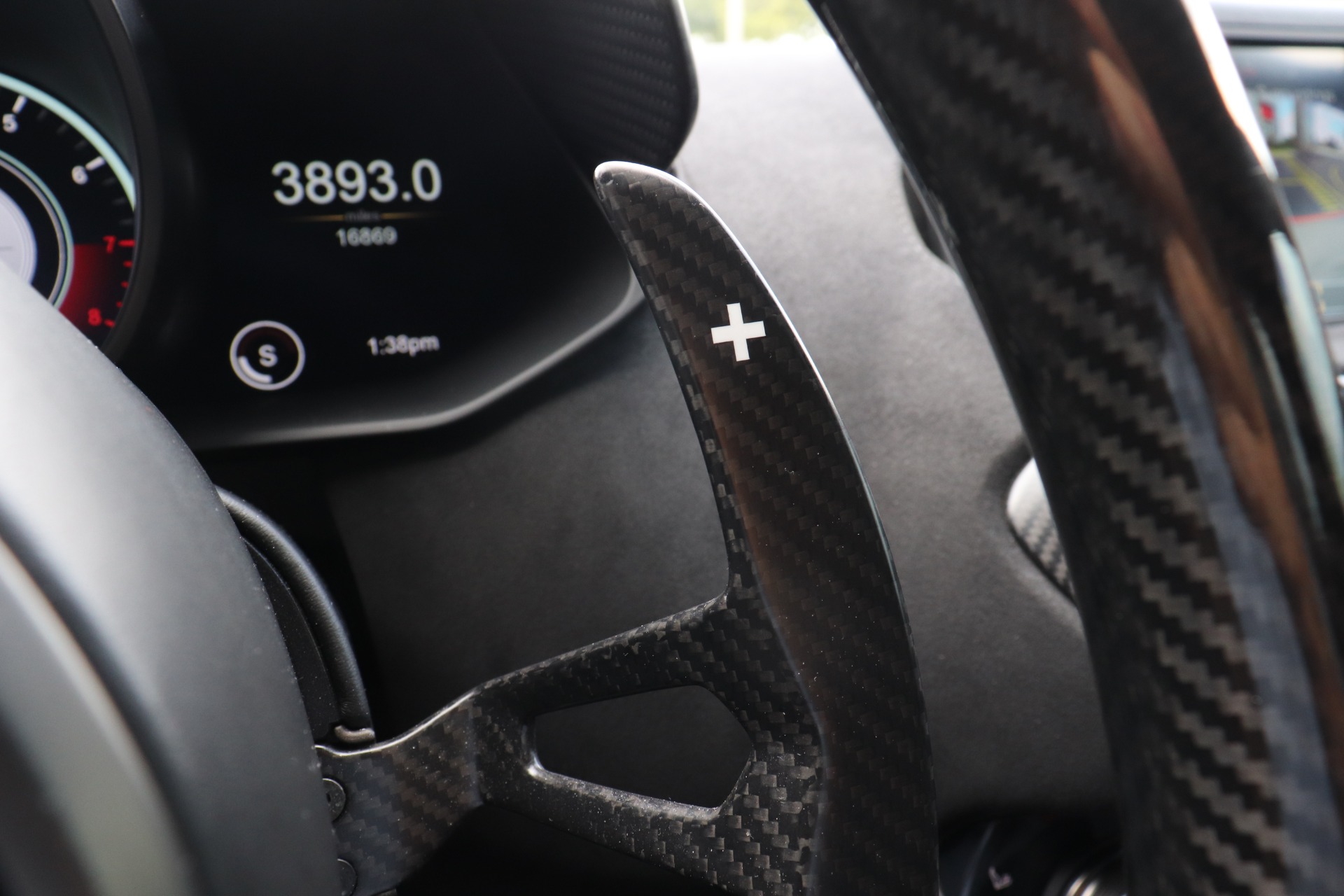 Used-2019-Aston-Martin-Vantage