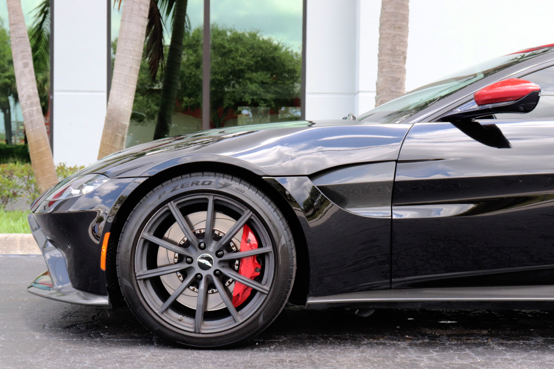 Used-2019-Aston-Martin-Vantage