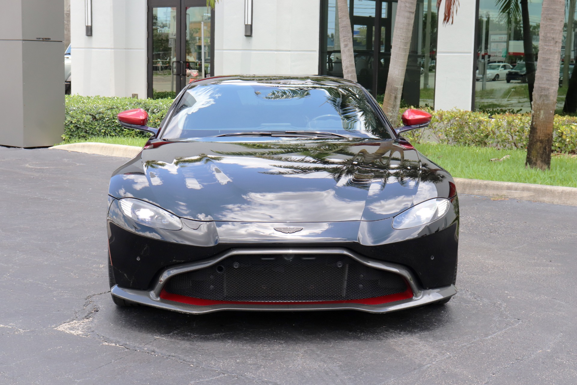 Used-2019-Aston-Martin-Vantage