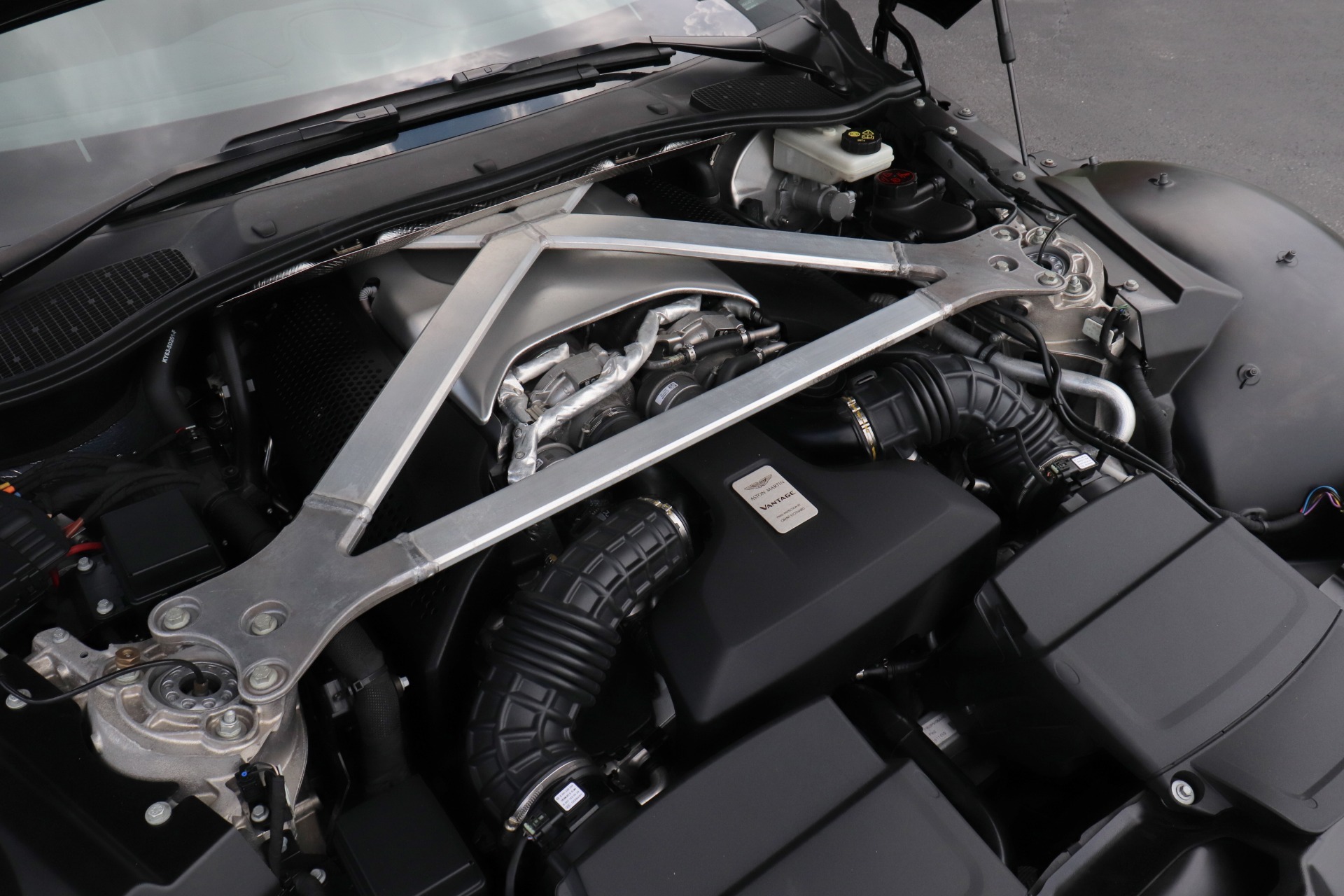 Used-2019-Aston-Martin-Vantage