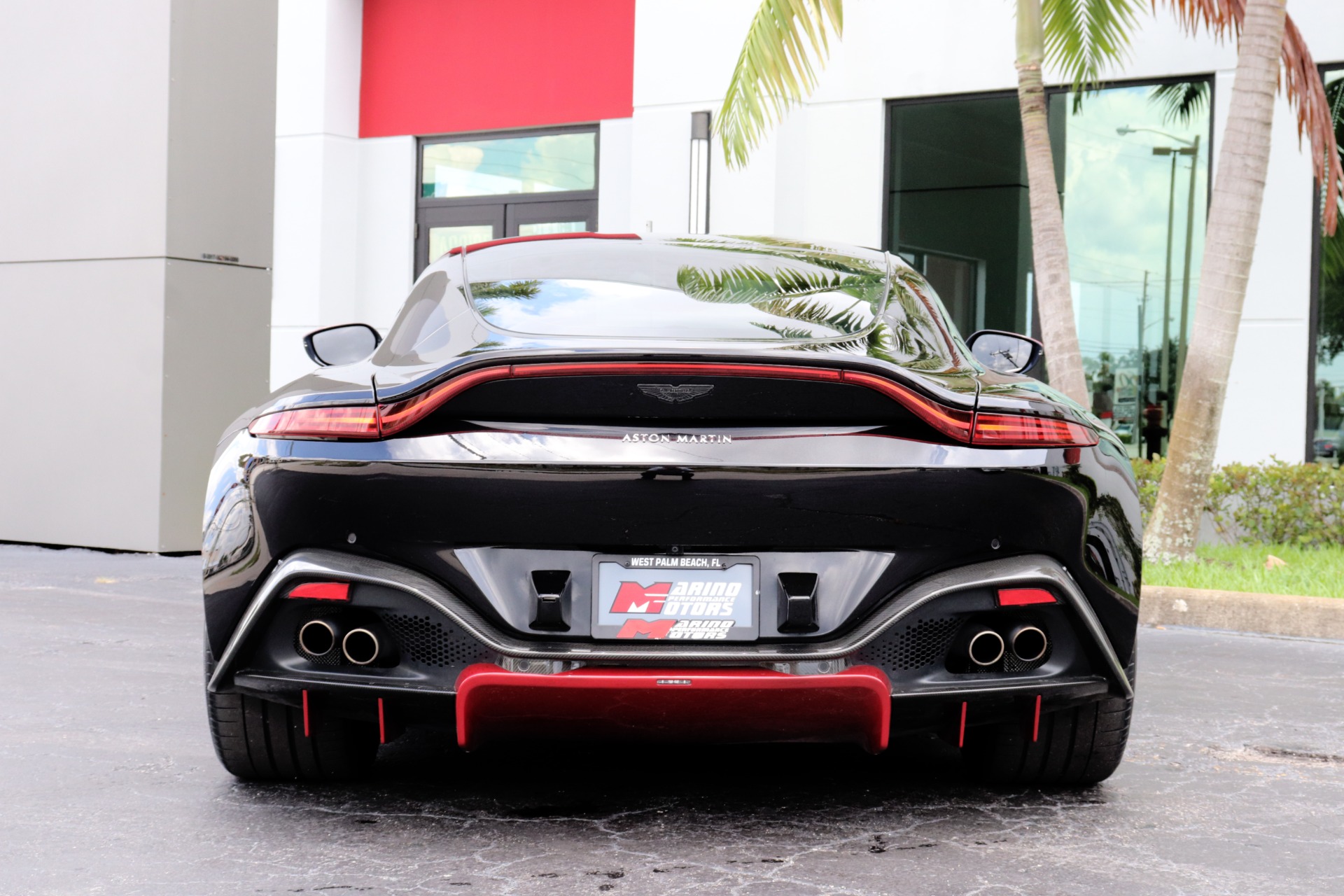 Used-2019-Aston-Martin-Vantage
