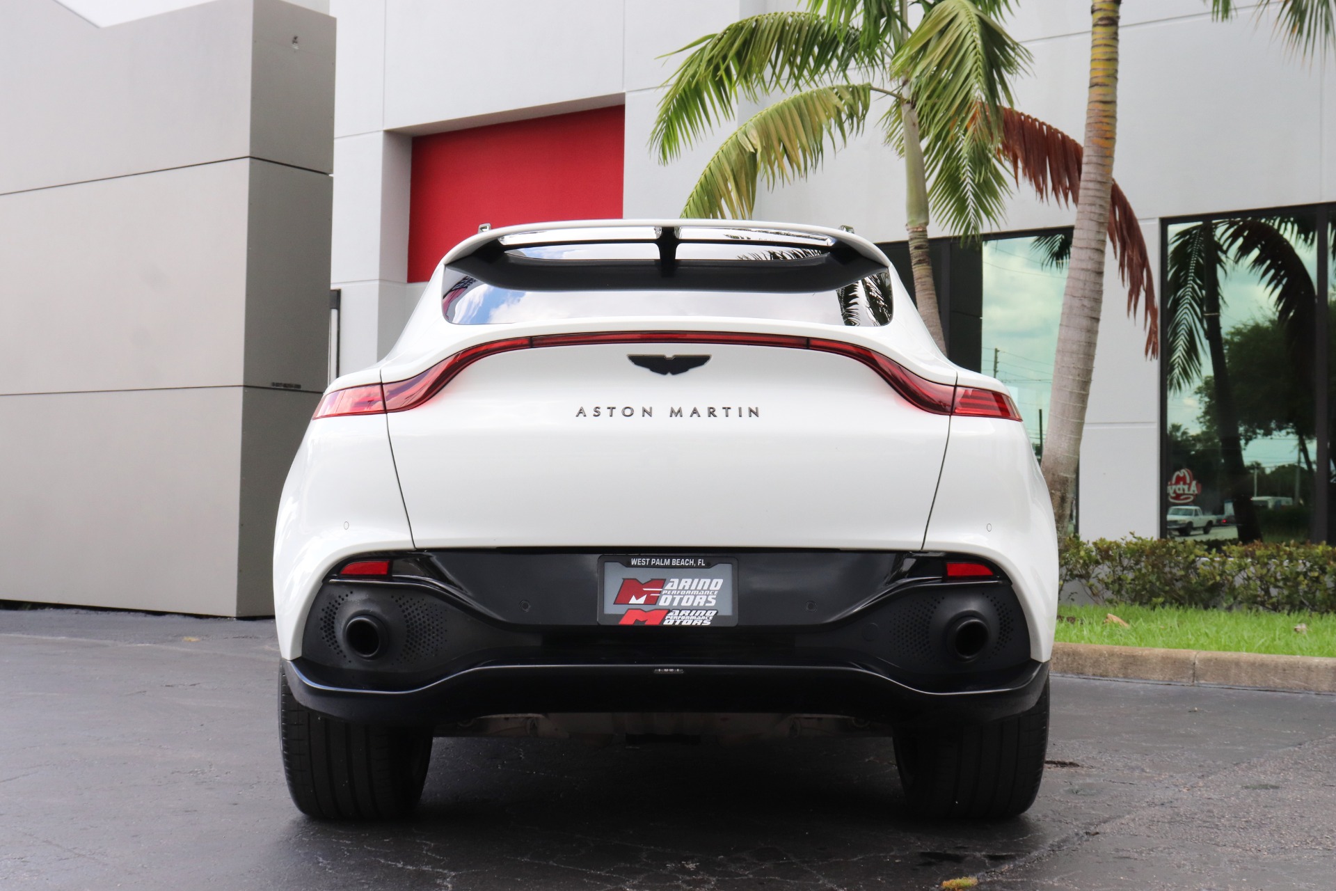 Used-2021-Aston-Martin-DBX