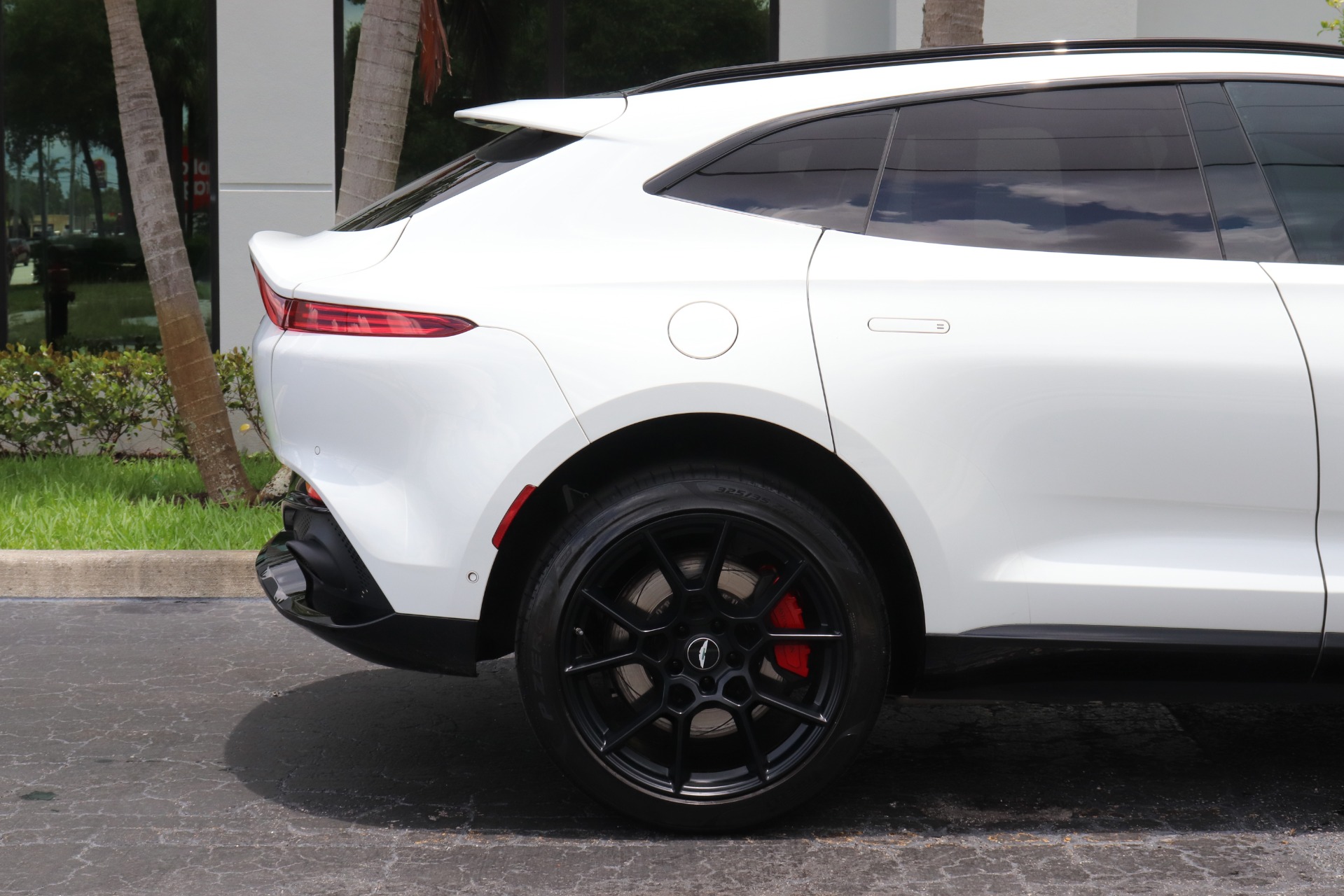 Used-2021-Aston-Martin-DBX