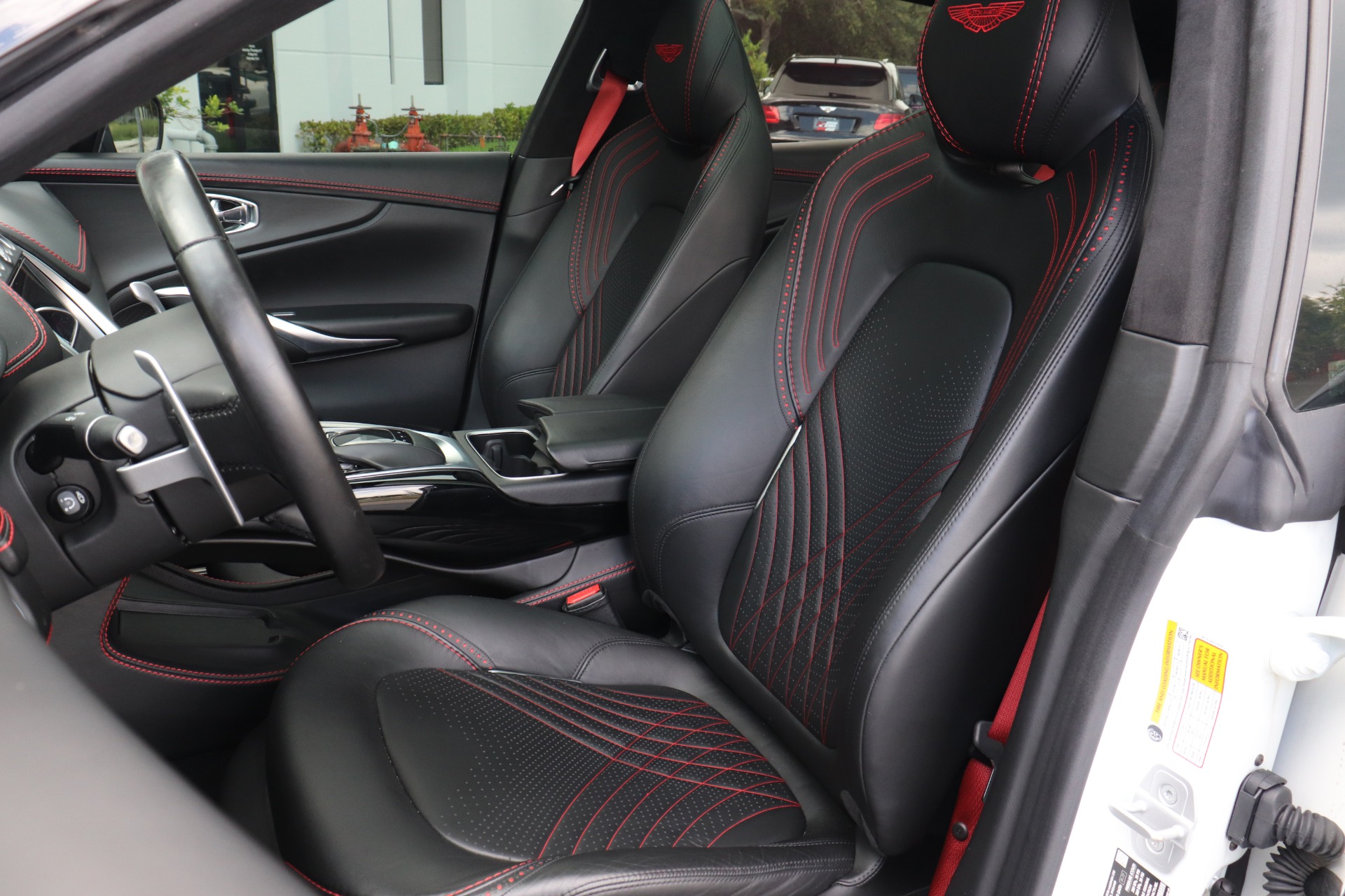 Used-2021-Aston-Martin-DBX