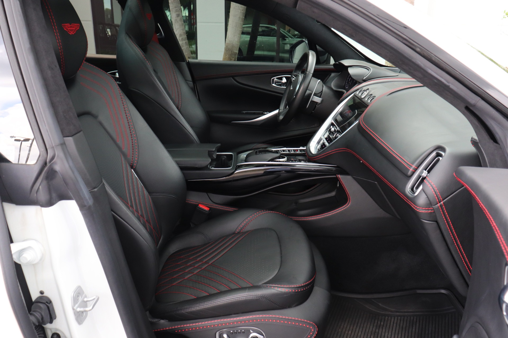 Used-2021-Aston-Martin-DBX