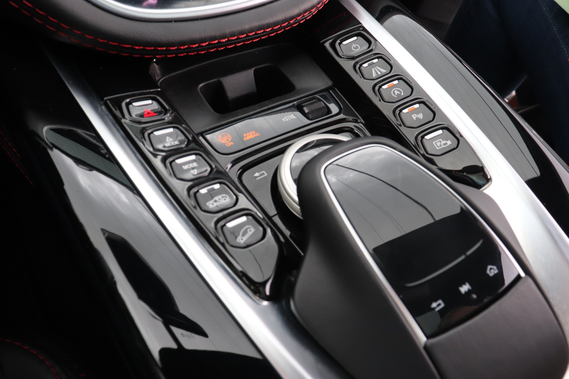 Used-2021-Aston-Martin-DBX