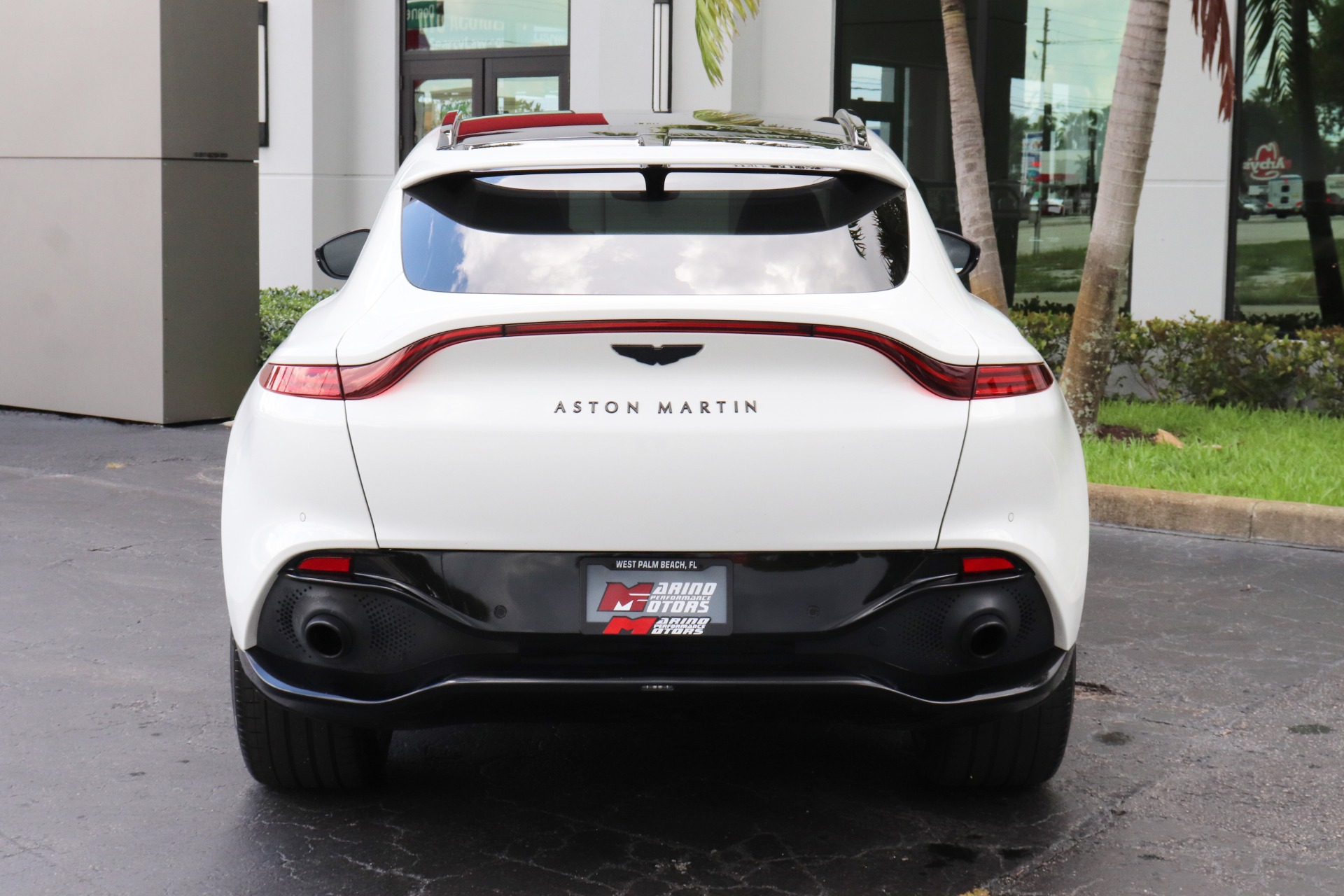 Used-2021-Aston-Martin-DBX