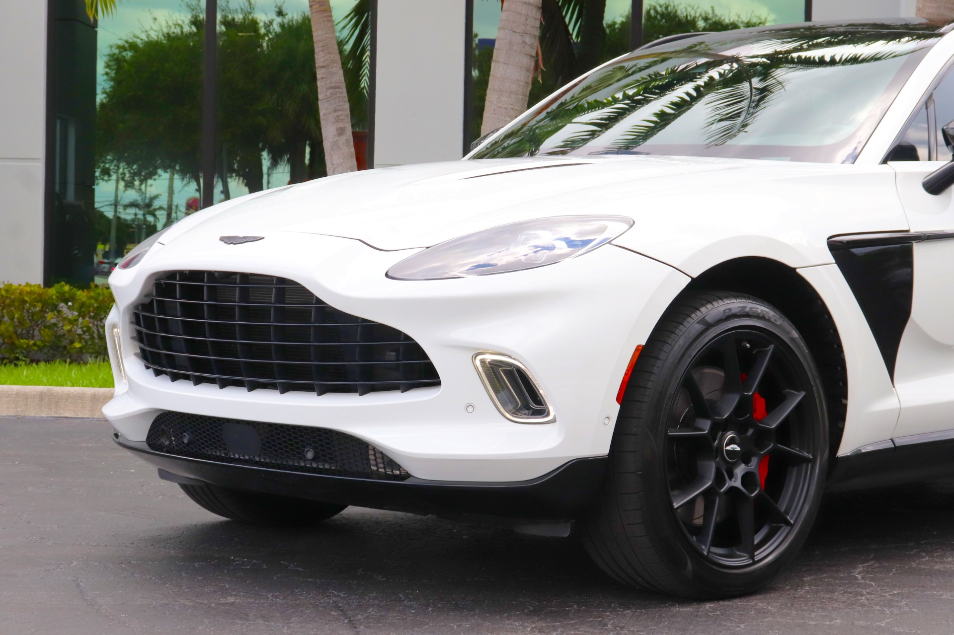 Used-2021-Aston-Martin-DBX