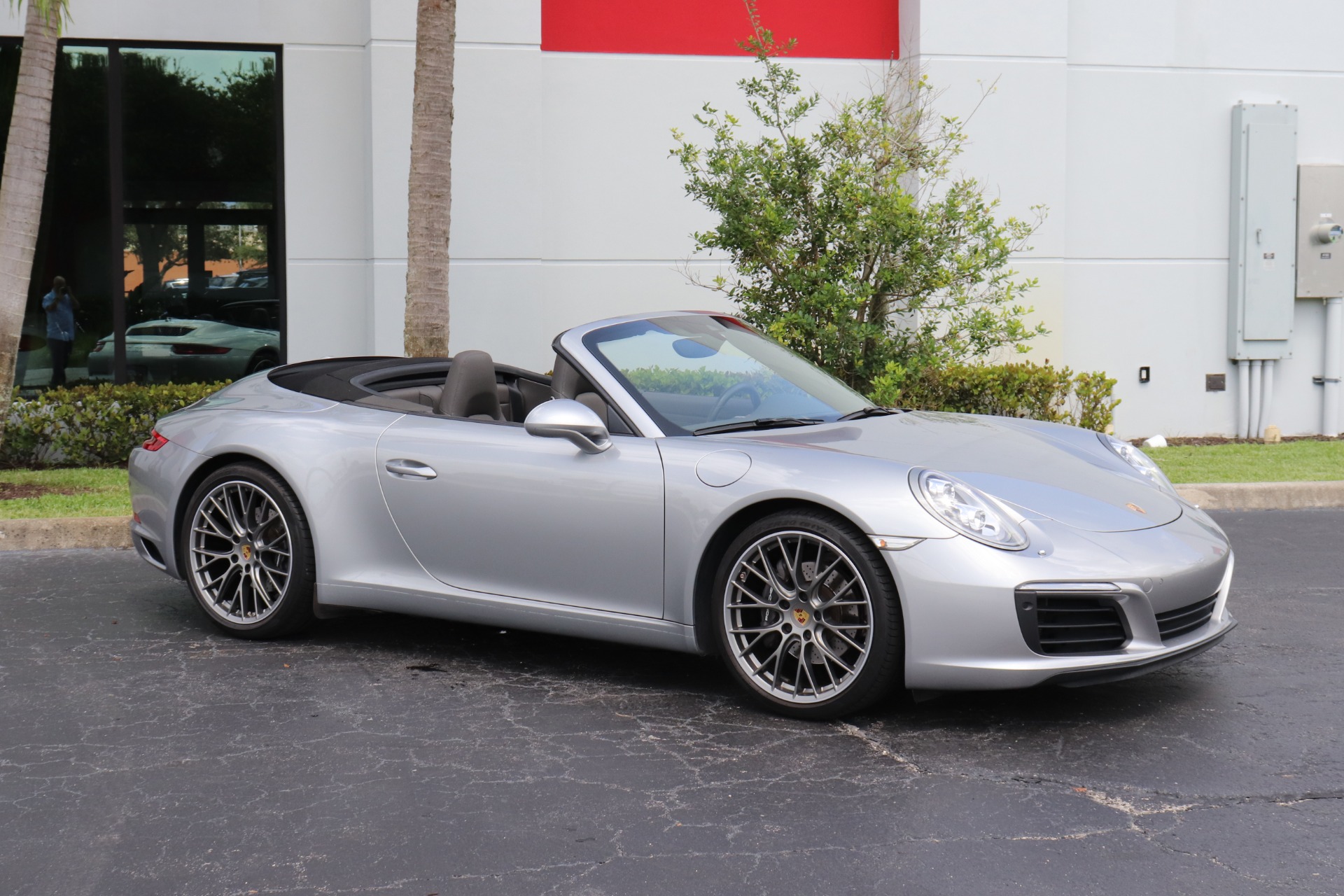 Used-2017-Porsche-911-Carrera