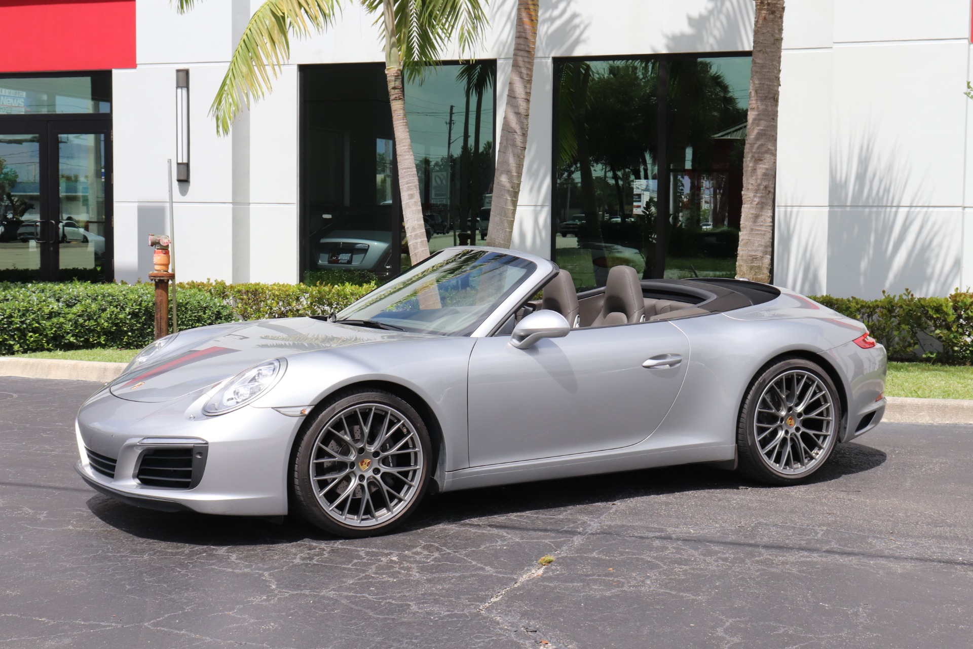 Used-2017-Porsche-911-Carrera