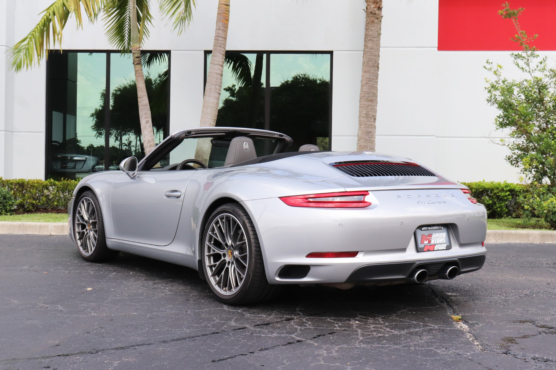Used-2017-Porsche-911-Carrera