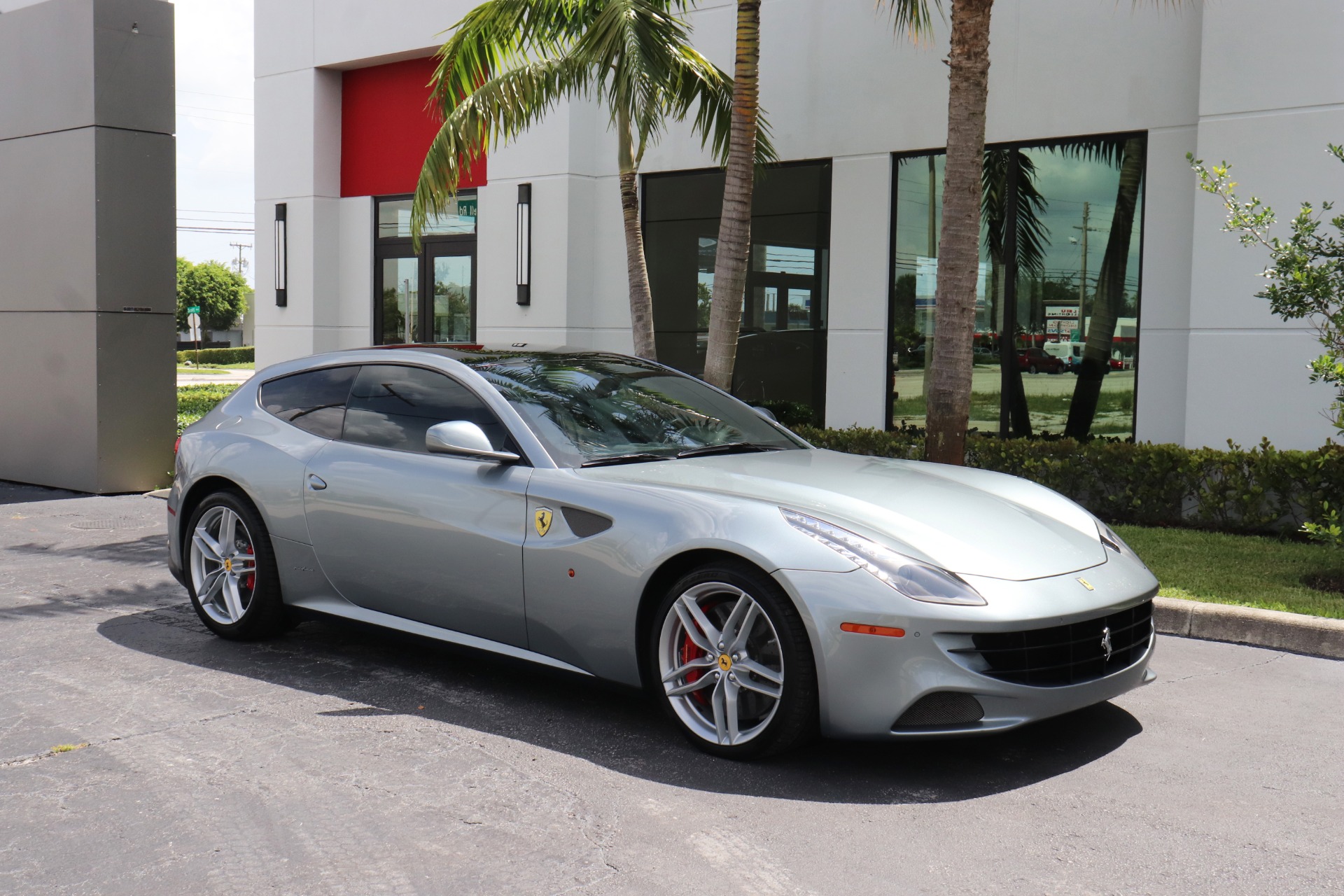 Used-2013-Ferrari-FF