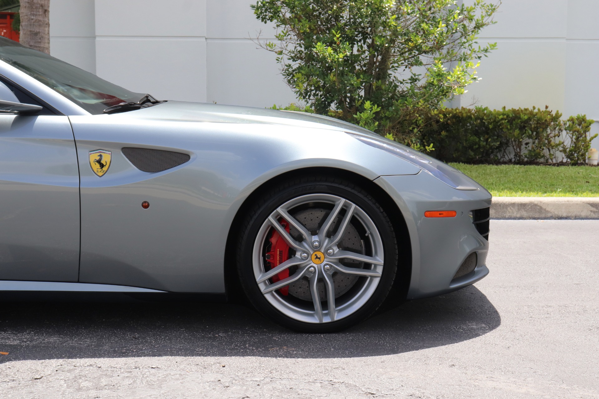 Used-2013-Ferrari-FF