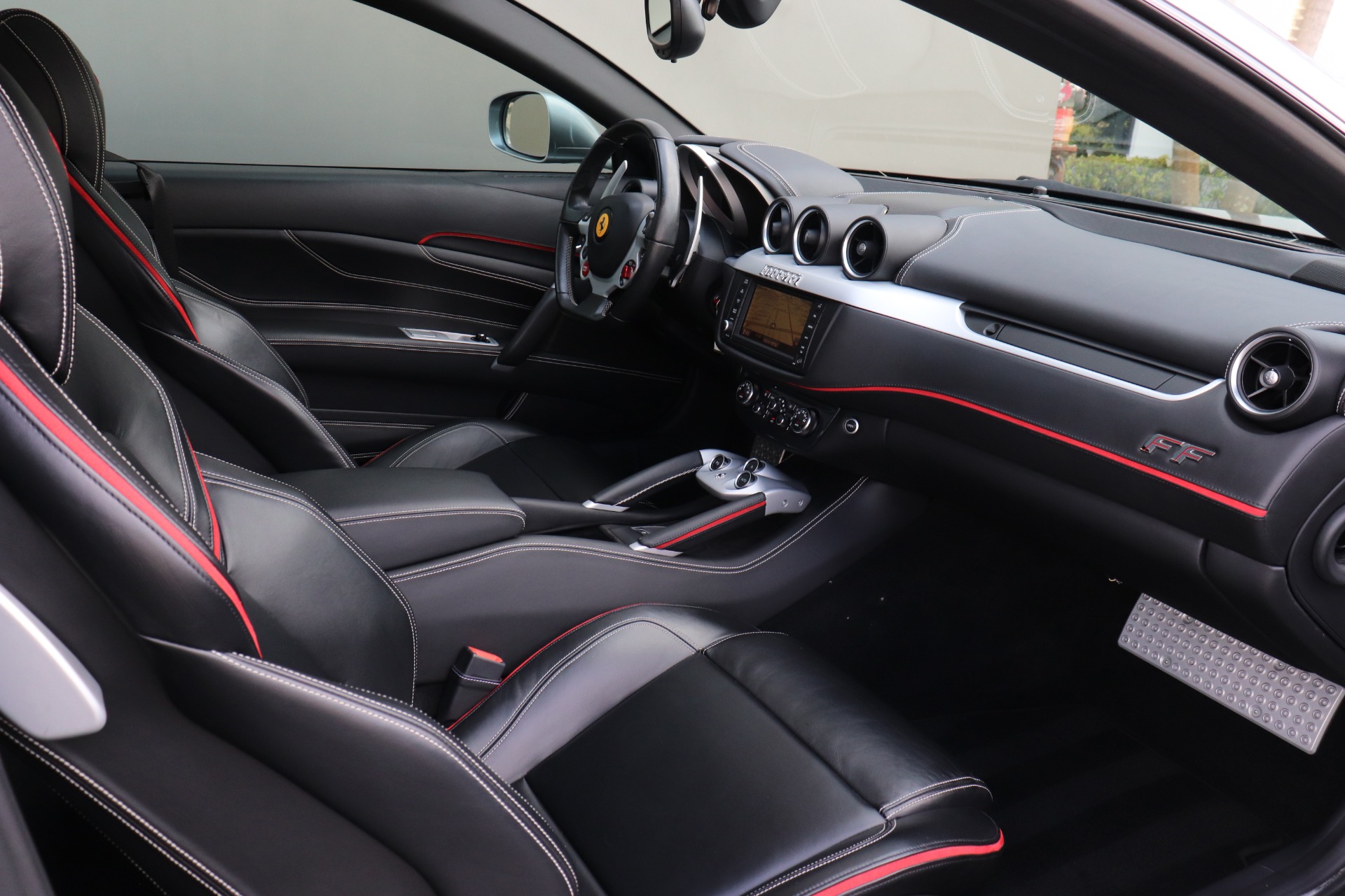 Used-2013-Ferrari-FF