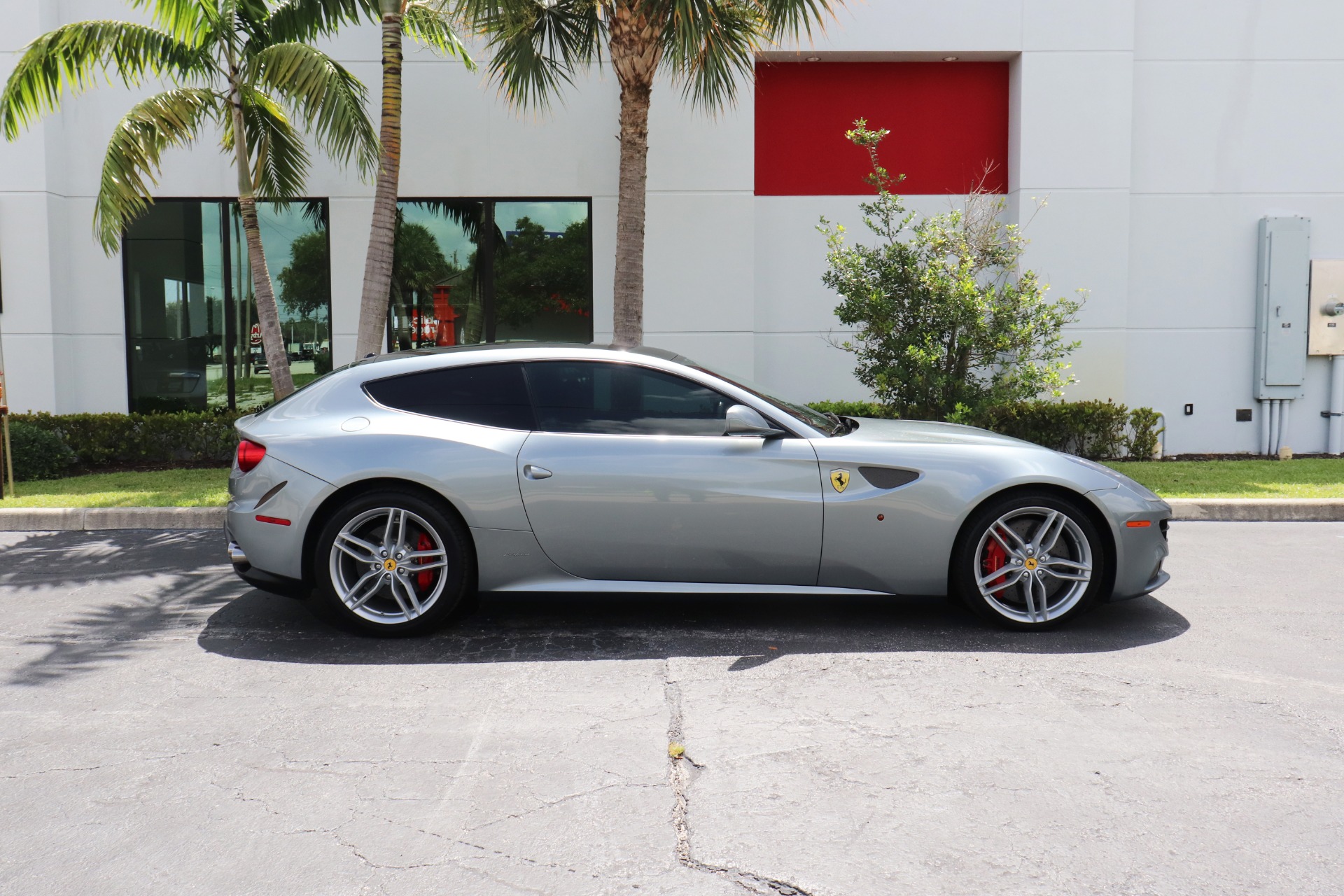 Used-2013-Ferrari-FF
