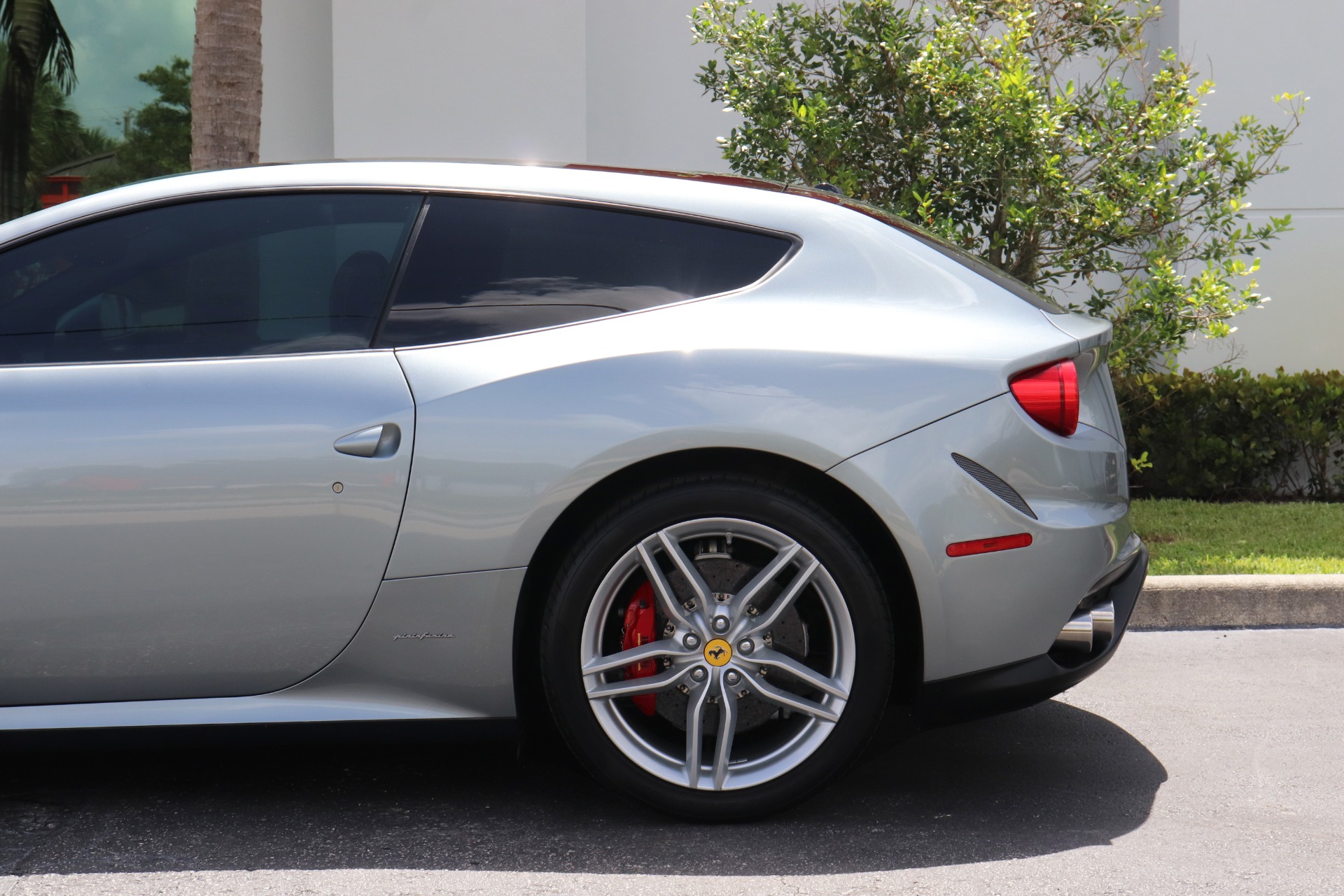 Used-2013-Ferrari-FF
