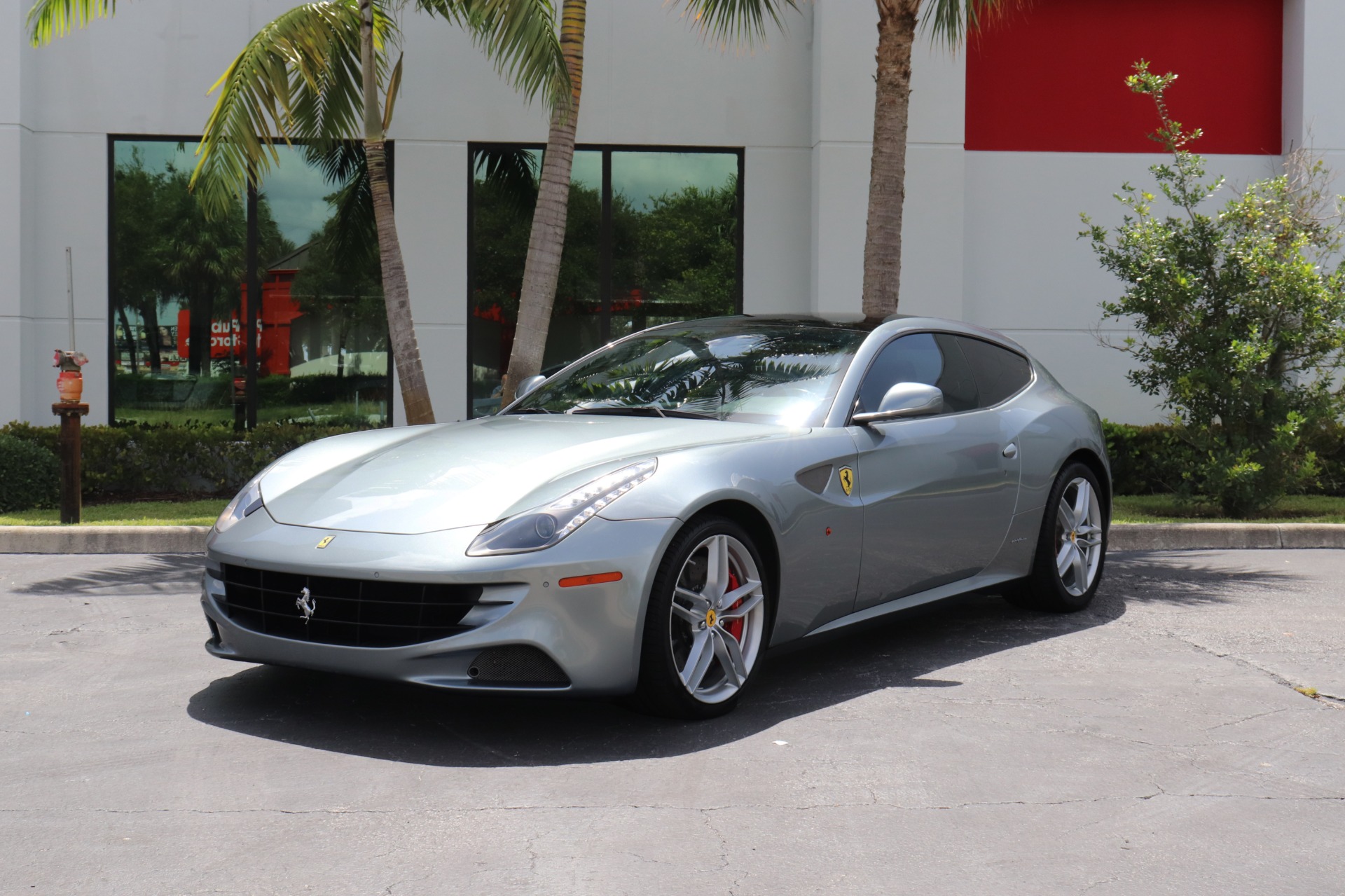 Used-2013-Ferrari-FF