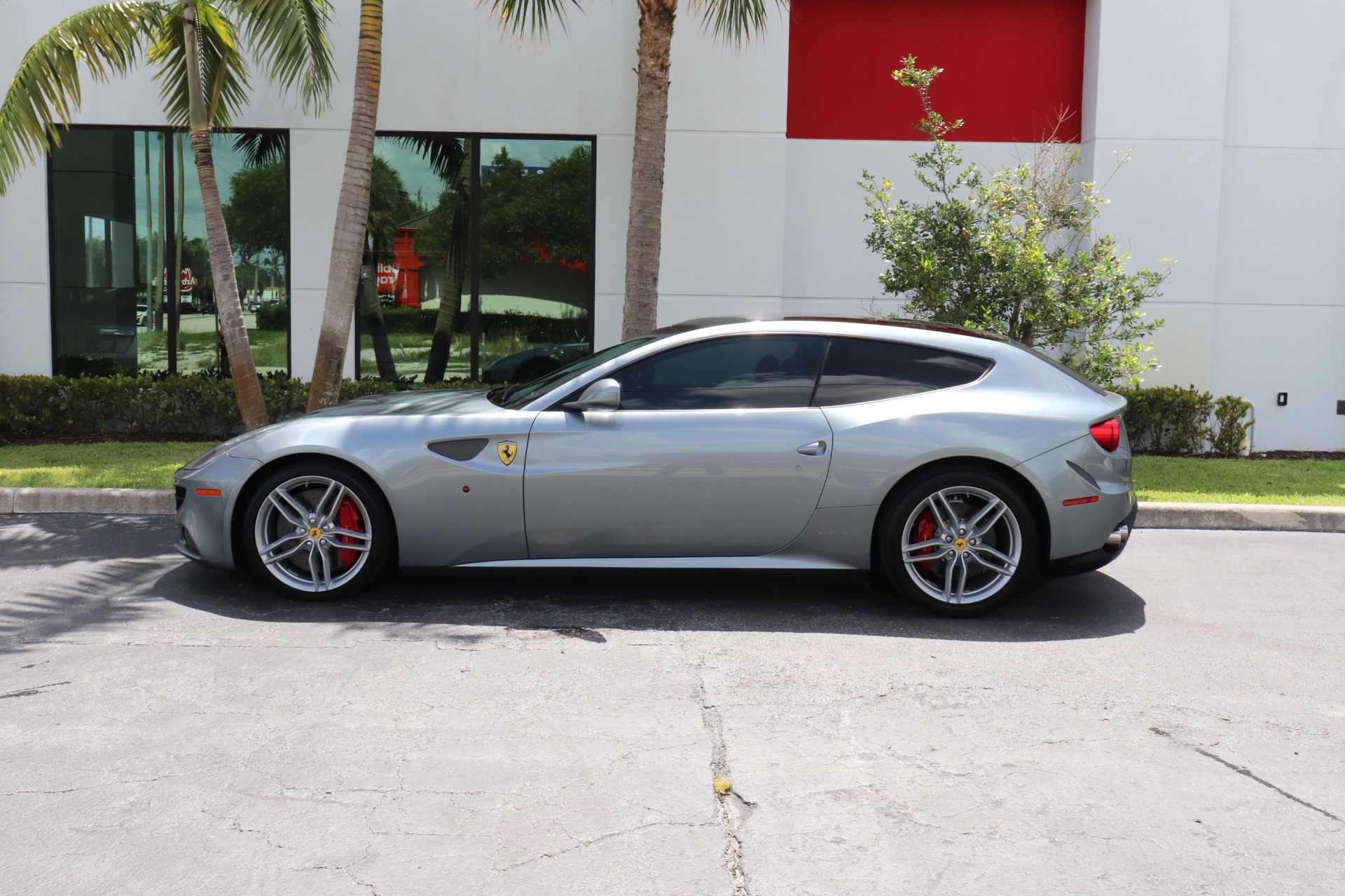 Used-2013-Ferrari-FF
