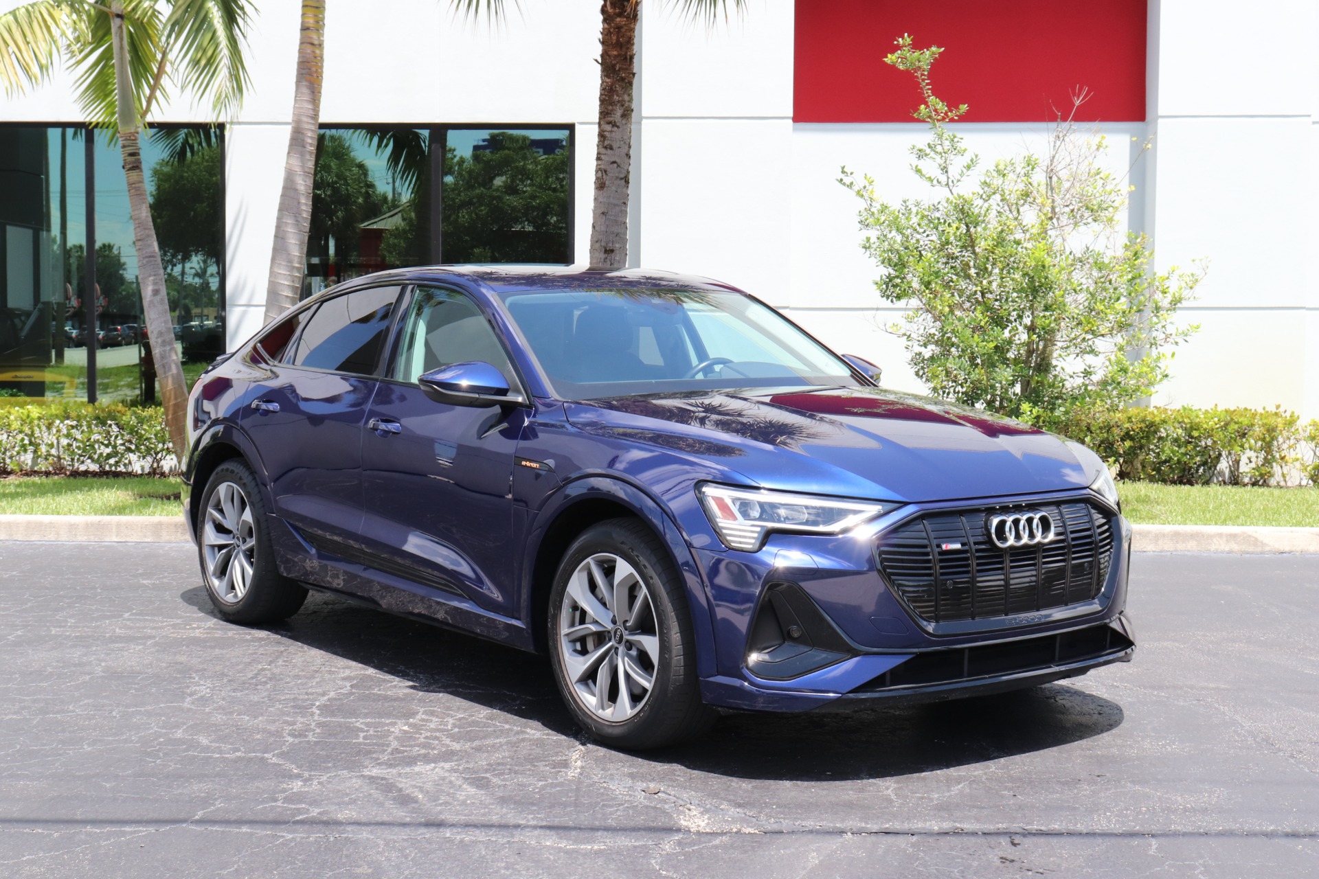 Used-2021-Audi-e-tron-Sportback-quattro-Premium
