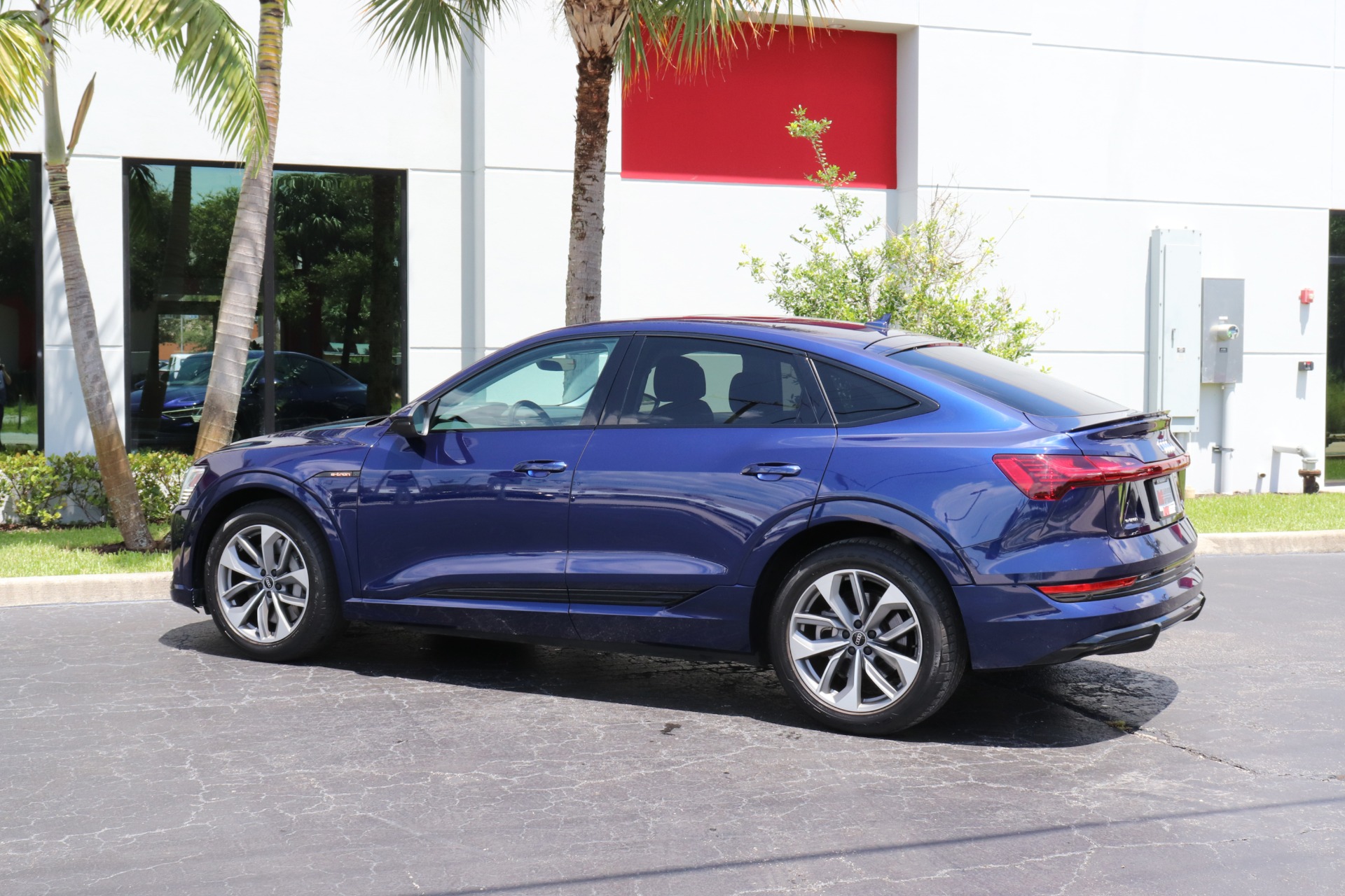 Used-2021-Audi-e-tron-Sportback-quattro-Premium