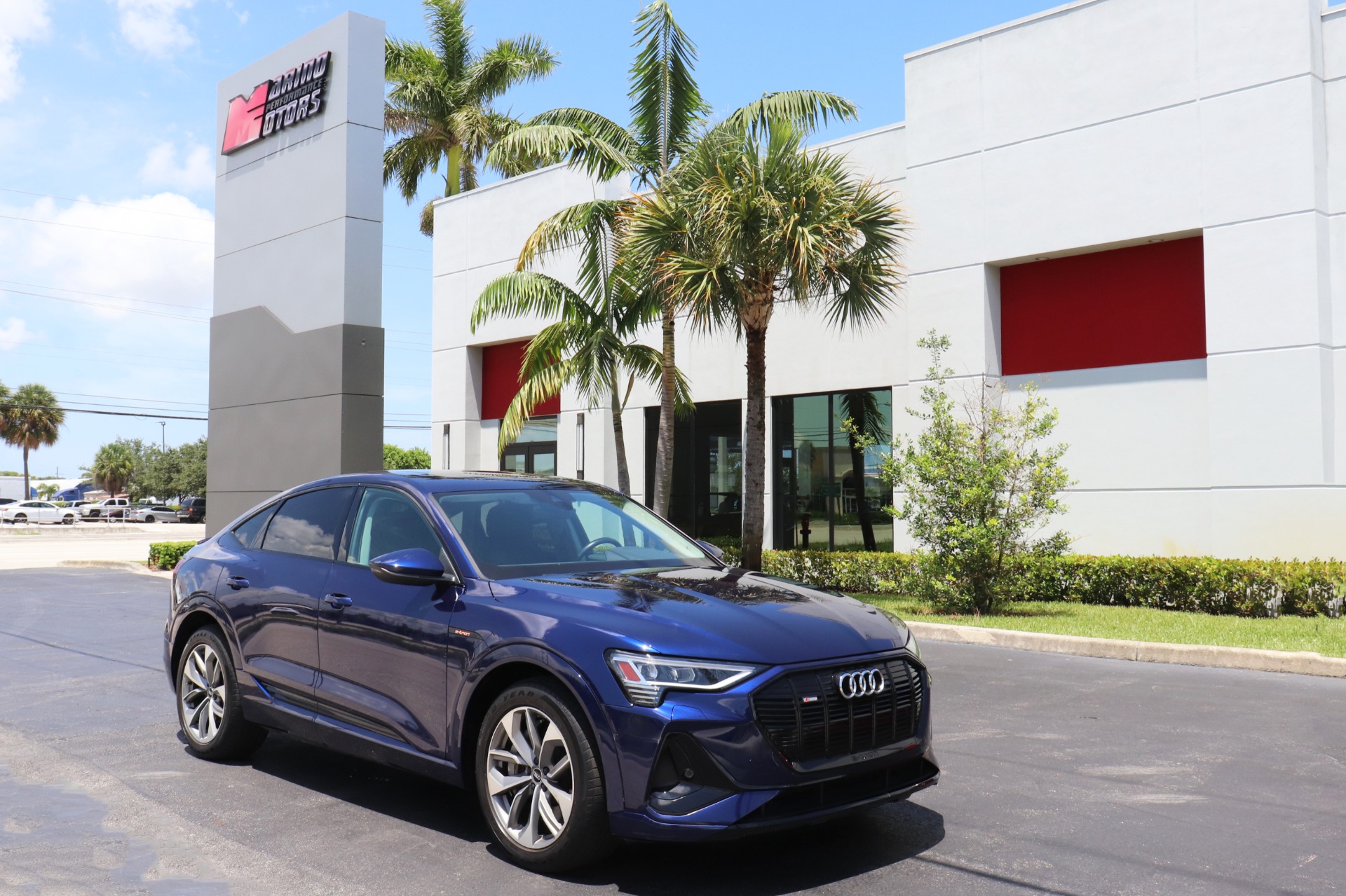 Used-2021-Audi-e-tron-Sportback-quattro-Premium
