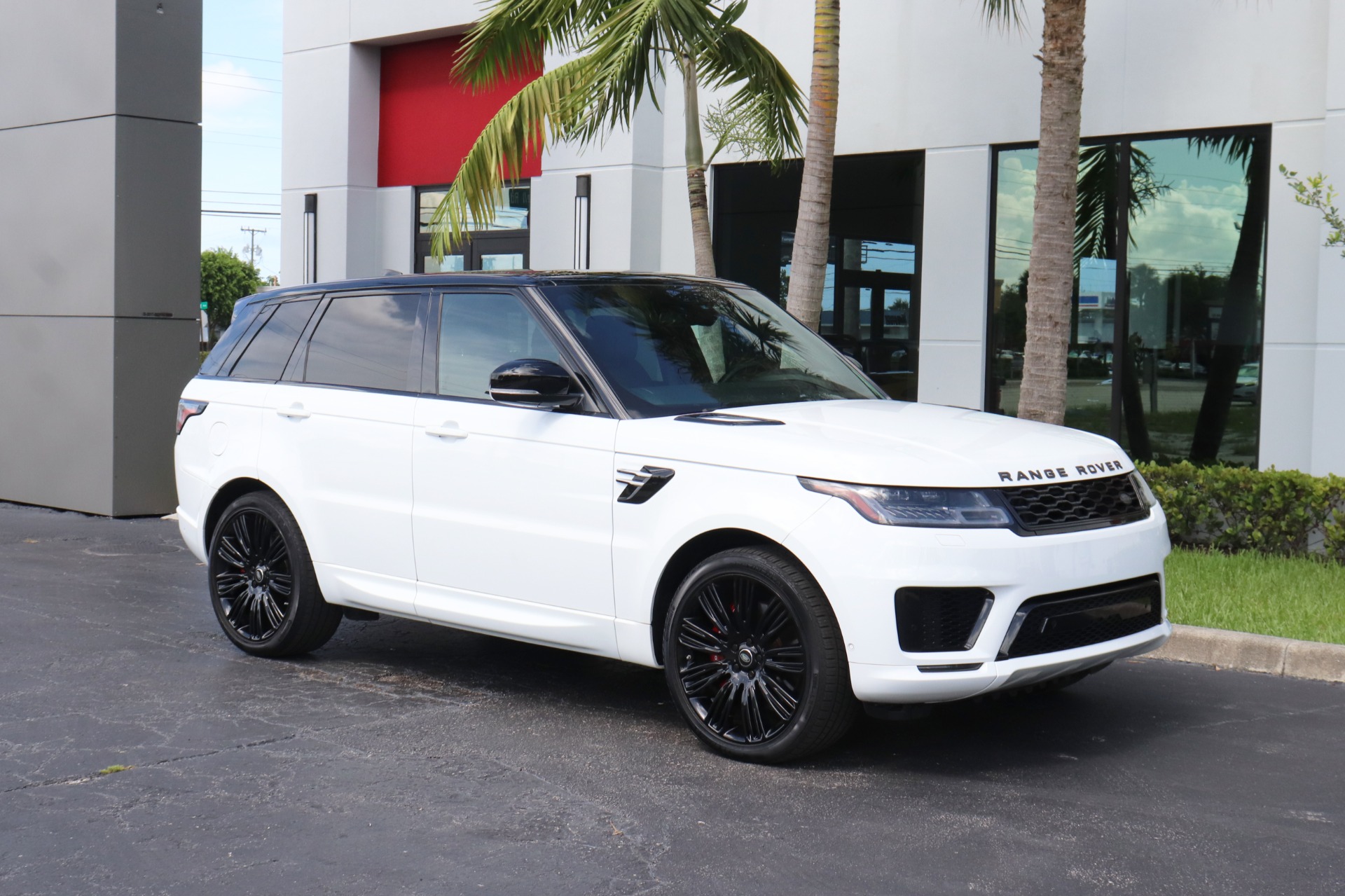 Used-2019-Land-Rover-Range-Rover-Sport-Supercharged-Dynamic