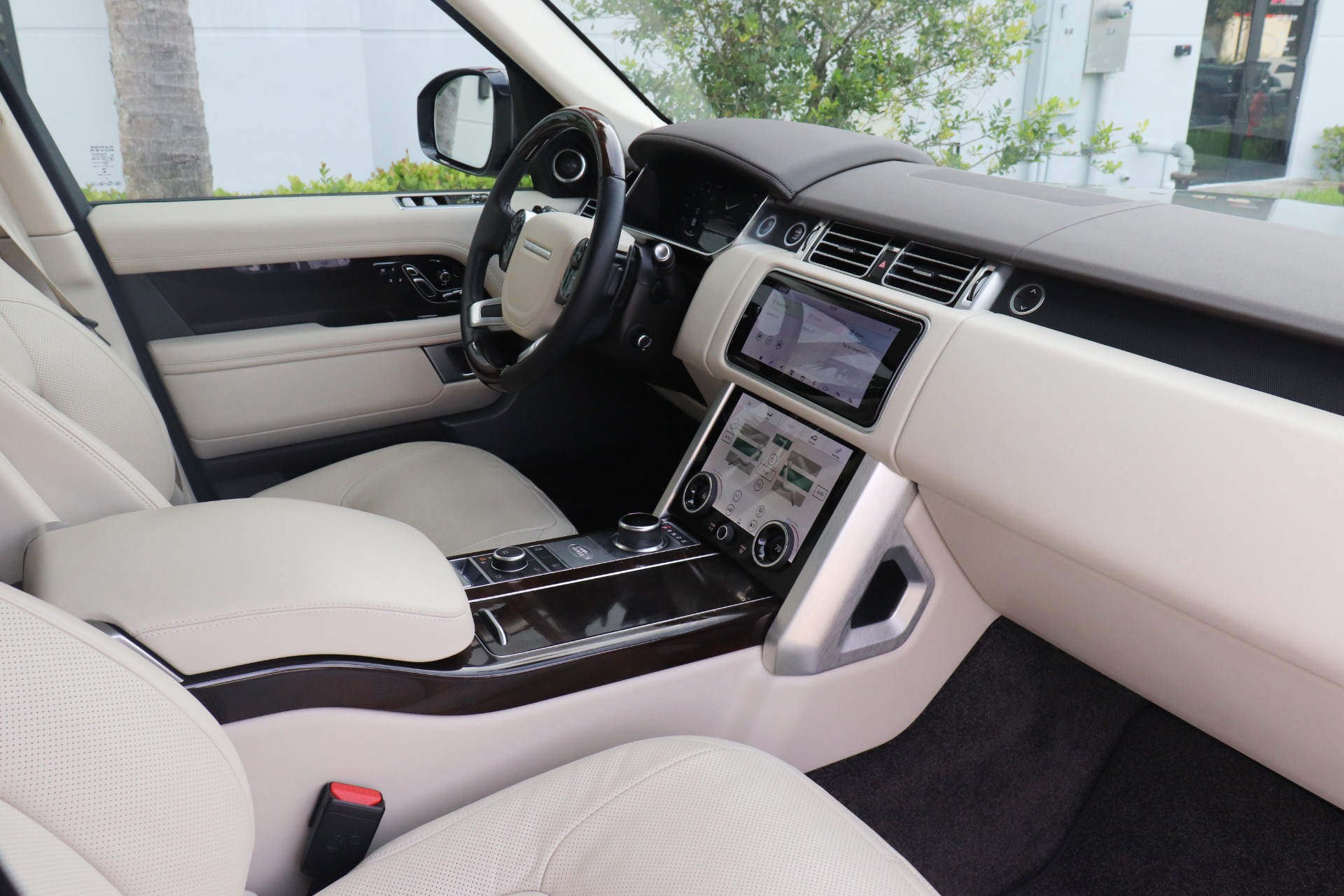 Used-2021-Land-Rover-Range-Rover-P400-HSE-Westminster-Edition